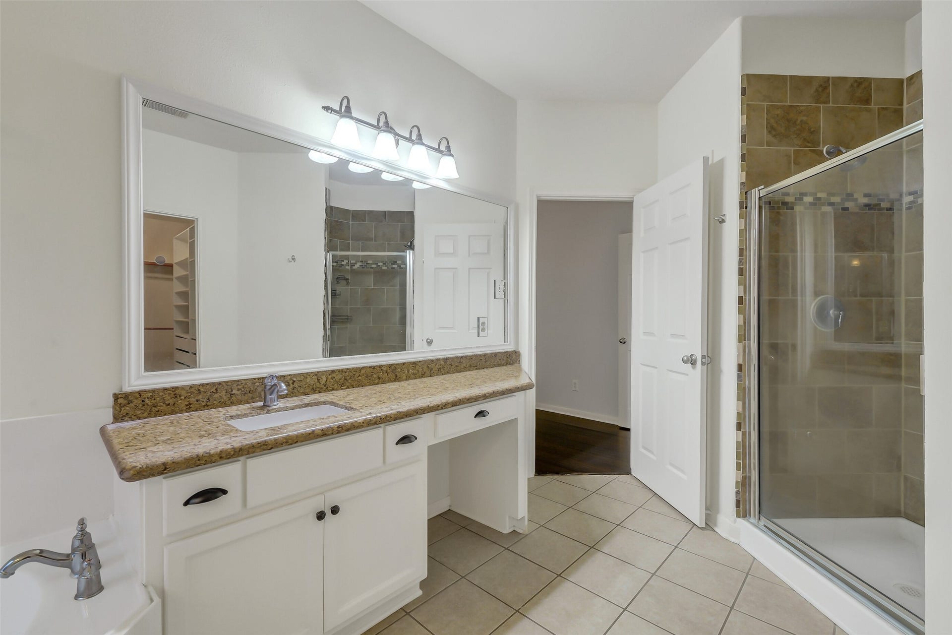 30214 Vinebriar Drive, Spring, TX 77386 30214 Vinebriar Drive, Spring, TX 77386