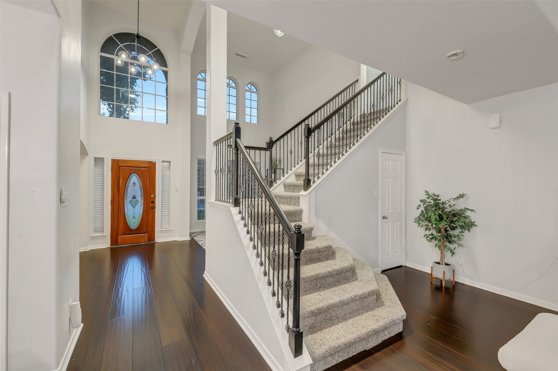 30214 Vinebriar Drive, Spring, TX 77386 30214 Vinebriar Drive, Spring, TX 77386