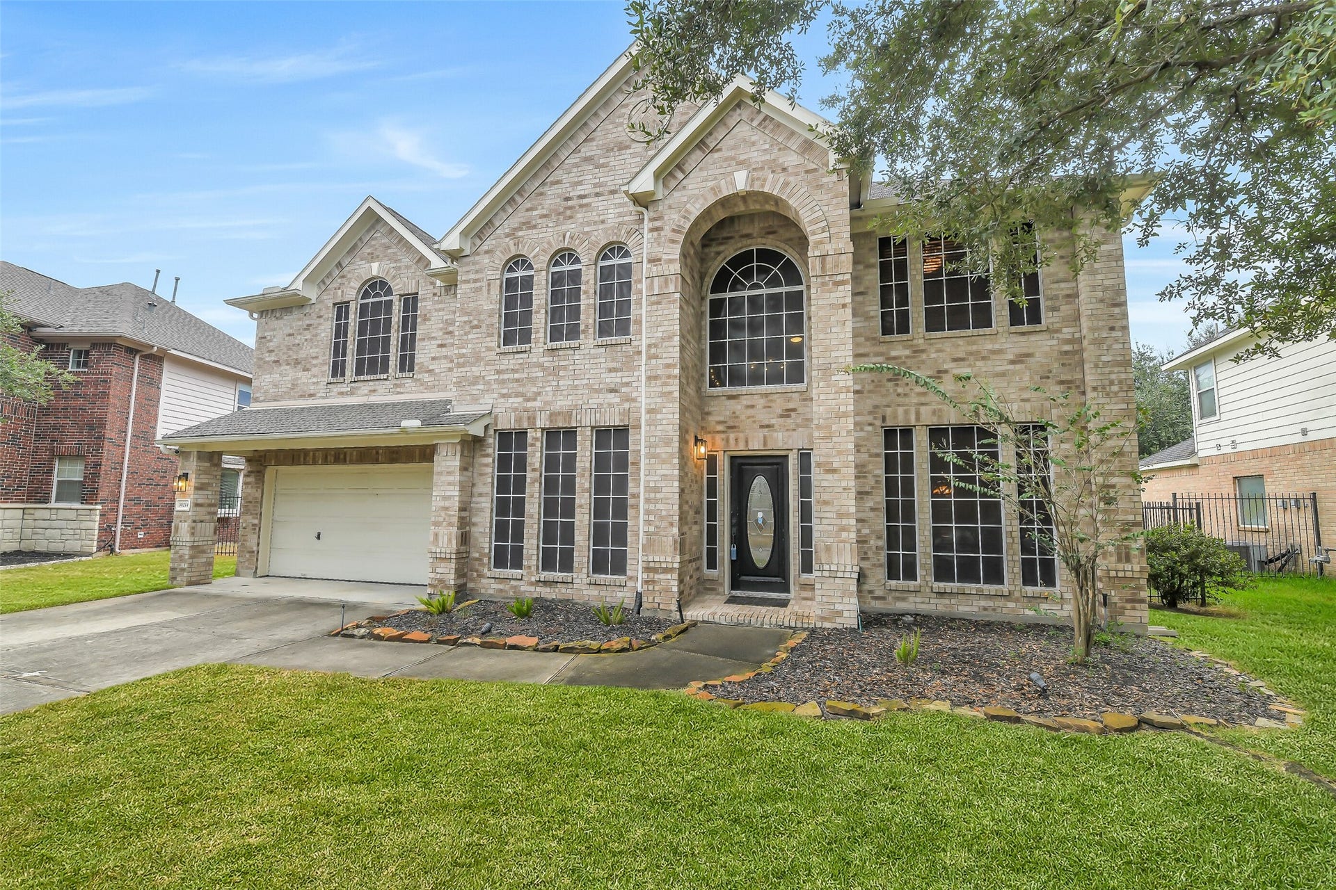 30214 Vinebriar Drive, Spring, TX 77386 30214 Vinebriar Drive, Spring, TX 77386