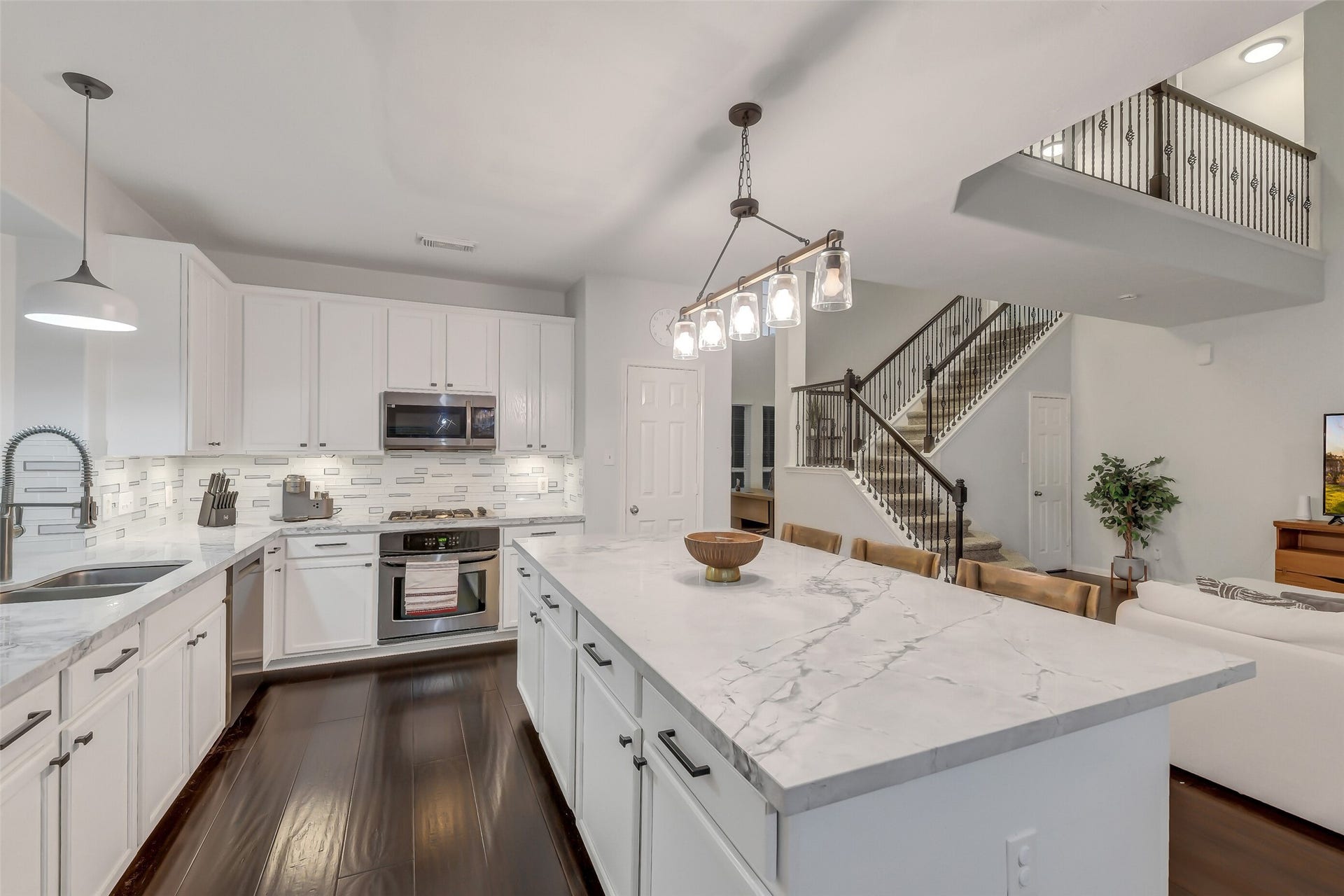 30214 Vinebriar Drive, Spring, TX 77386 30214 Vinebriar Drive, Spring, TX 77386