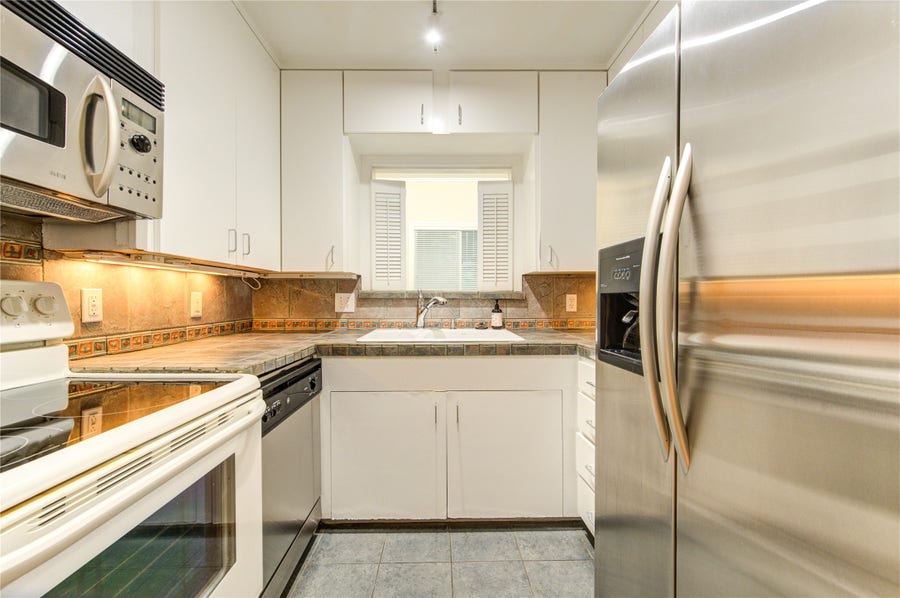 Property photo for 1932 W BELL Street, Houston, TX