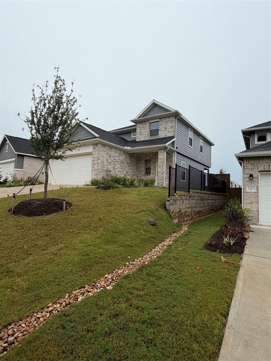 Property photo for 12176 Ridge Top Drive, Conroe, TX