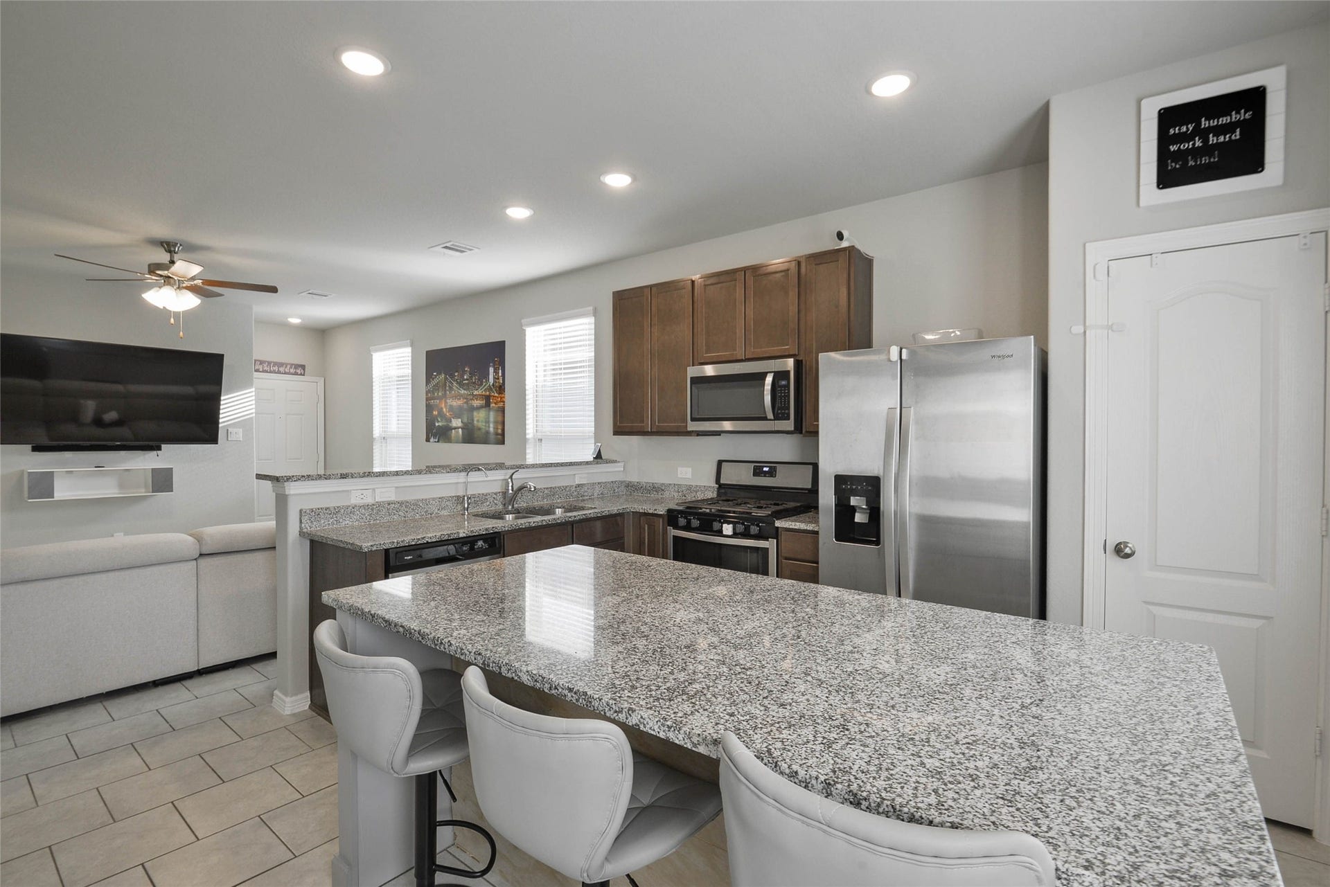 20024 Tuft Canyon Court, Porter, TX 77365 Kitchen has a spacious Island