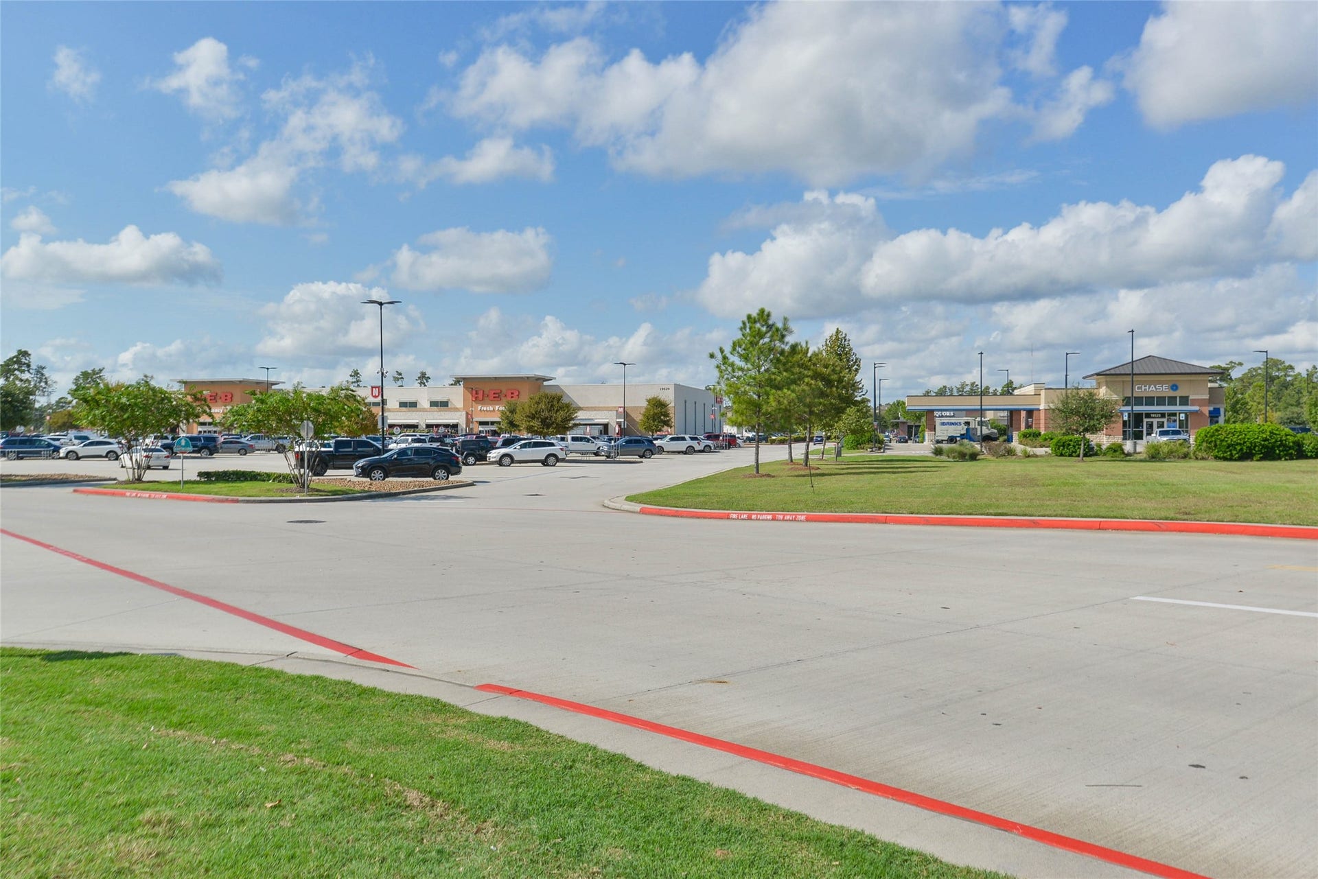 20024 Tuft Canyon Court, Porter, TX 77365 SHOPPING