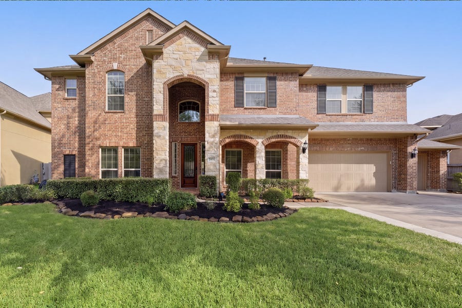 Property photo for 2404 Mallorca Pass, League City, TX
