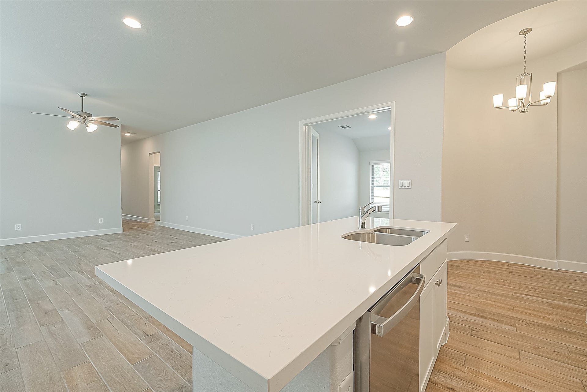 213 McCrea Court, Montgomery, TX 77316