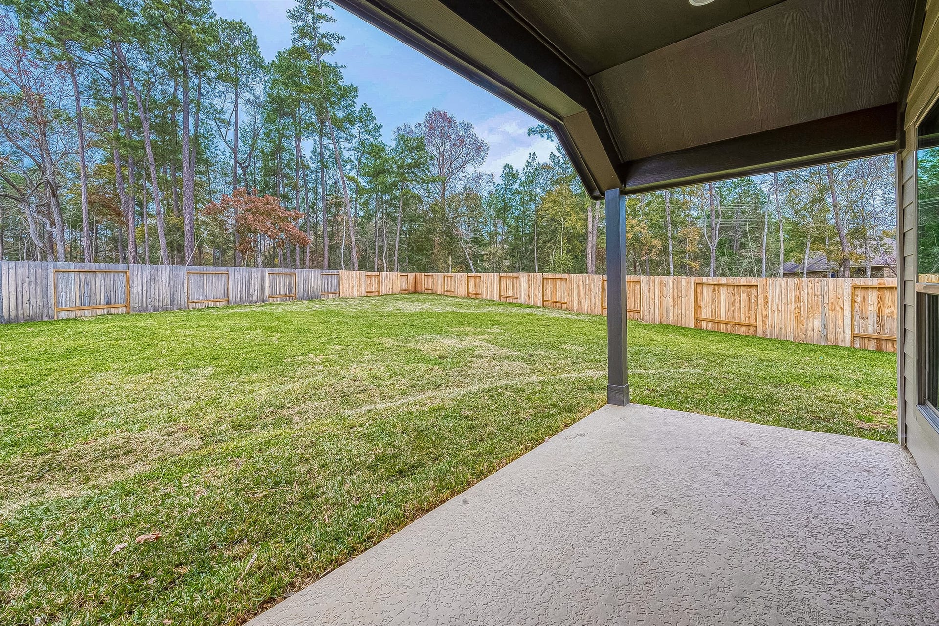 213 McCrea Court, Montgomery, TX 77316