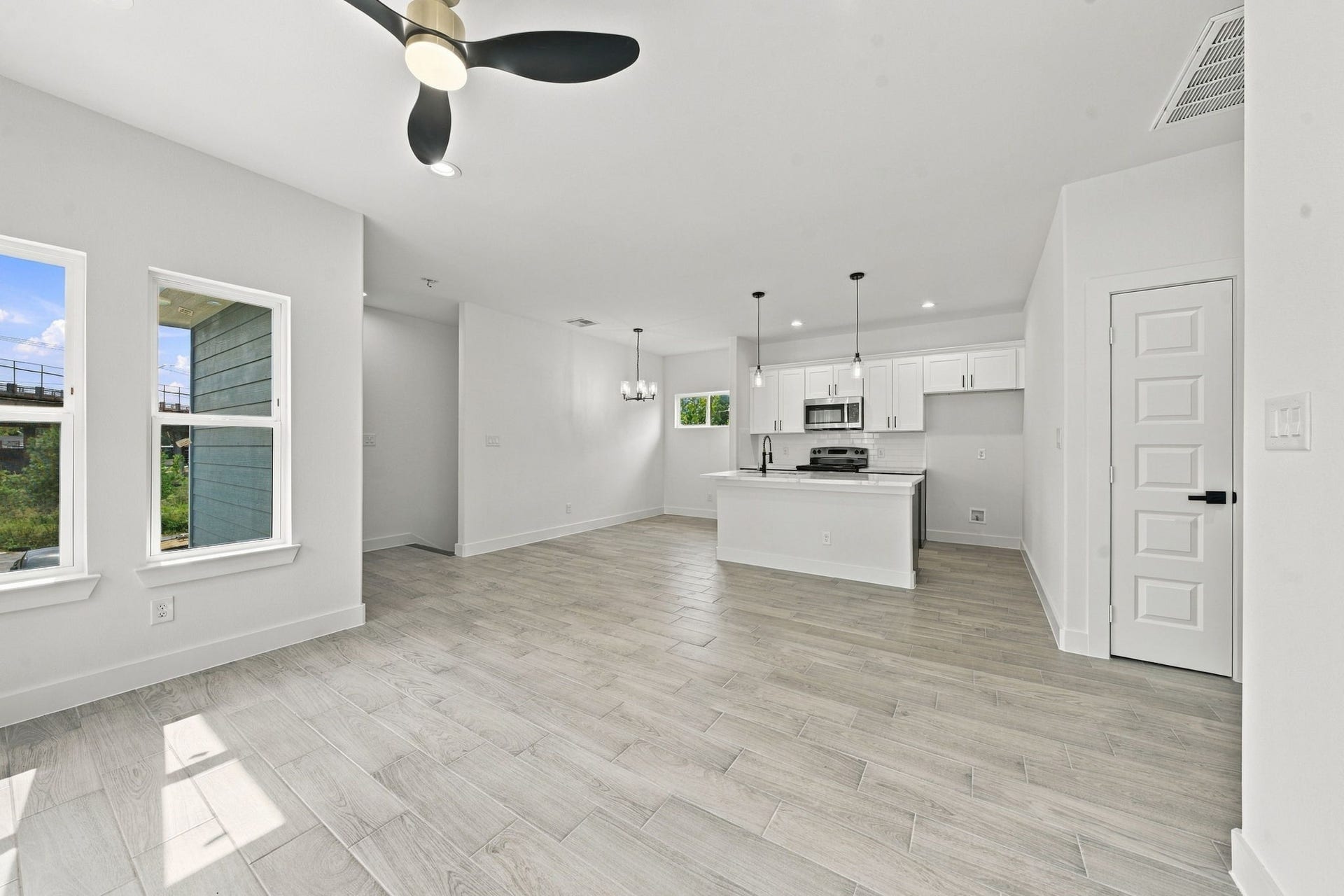 8707 Westcott Road, #A B, Houston, TX 77016 8707 Westcott Road, #A B, Houston, TX 77016