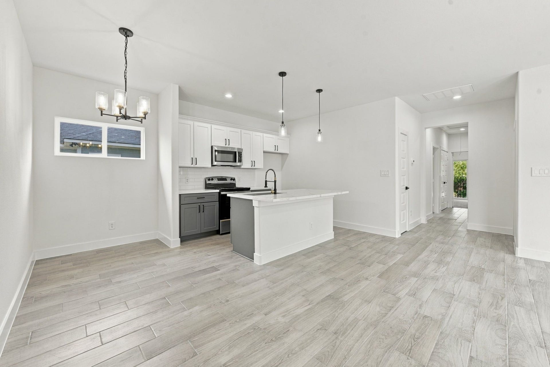 8707 Westcott Road, #A B, Houston, TX 77016 8707 Westcott Road, #A B, Houston, TX 77016