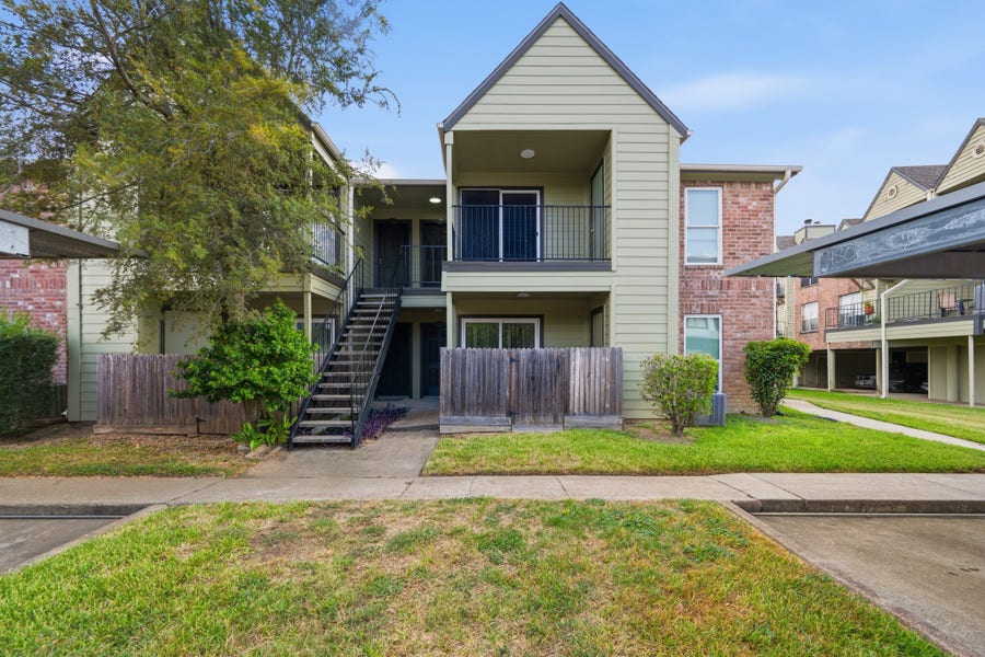 Property photo for 18800 Egret Bay Boulevard, #300, Webster, TX