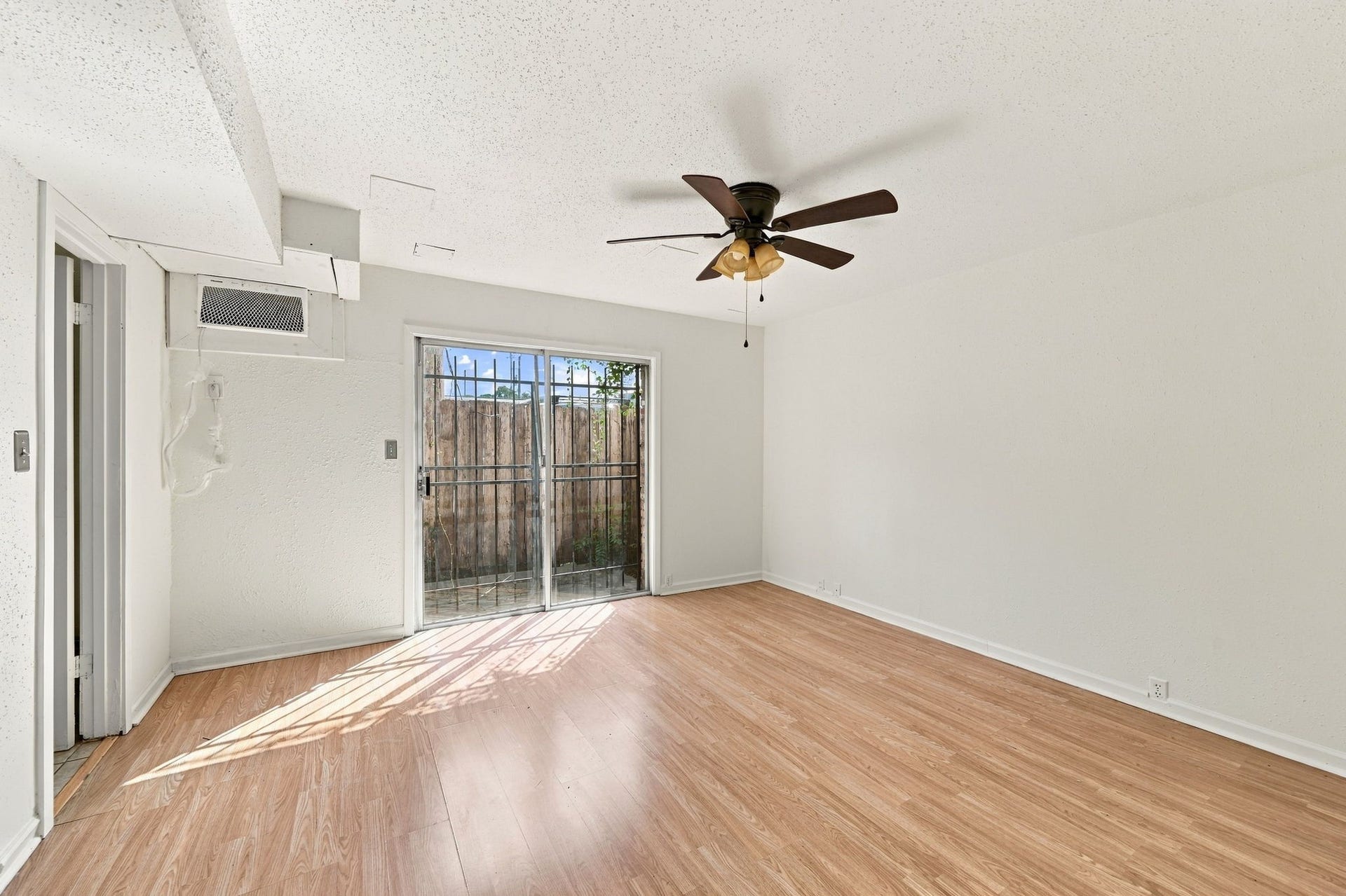 1849 Marshall Street, #9, Houston, TX 77098 Bedroom