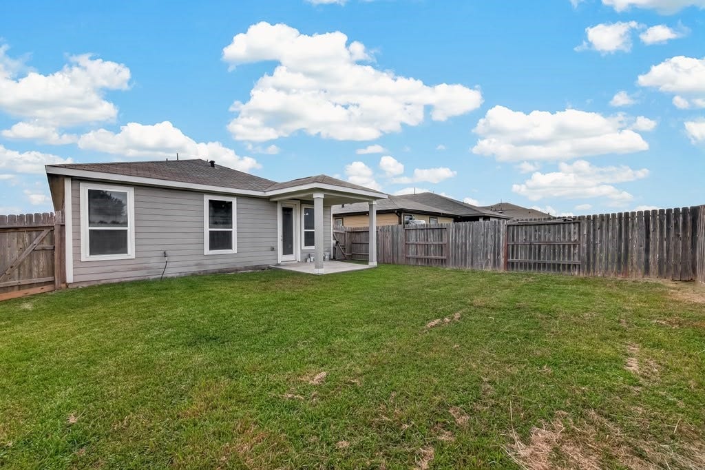 6031 Diamond Sky Lane, Houston, TX 77048 6031 Diamond Sky Lane, Houston, TX 77048