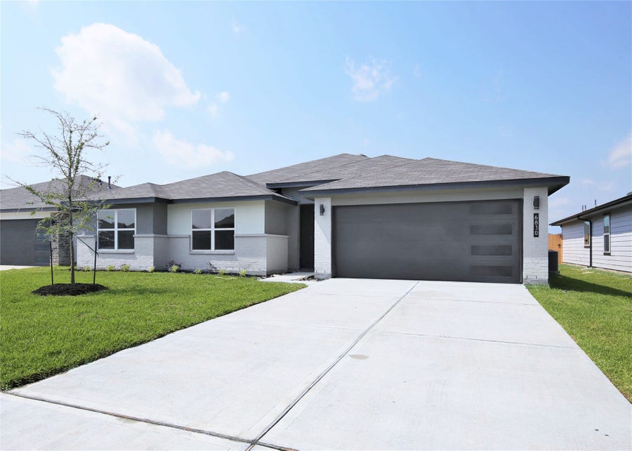 Property photo for 6830 Dell Vista, Rosenberg, TX