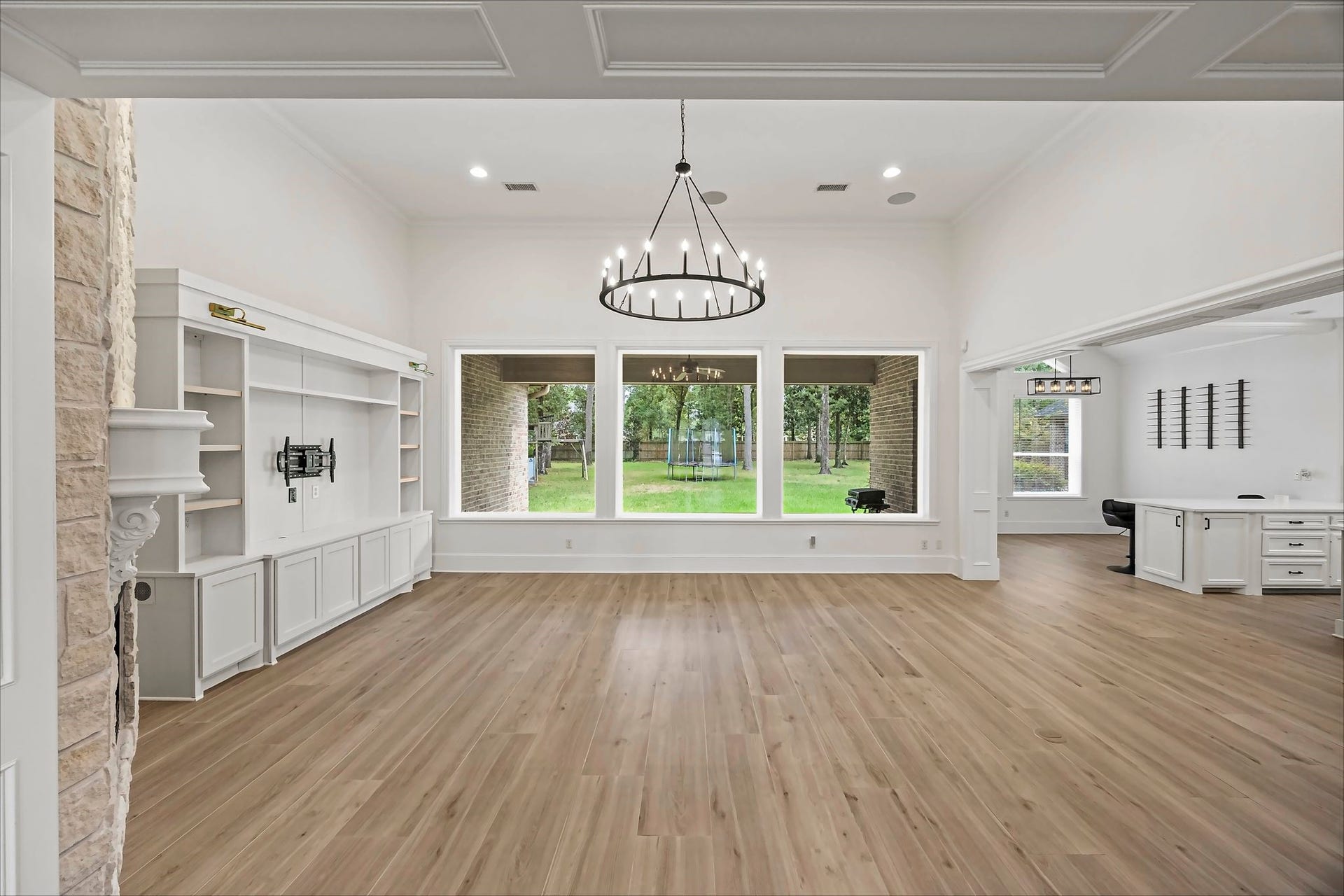 4111 Angling Ln, Spring, TX 77386