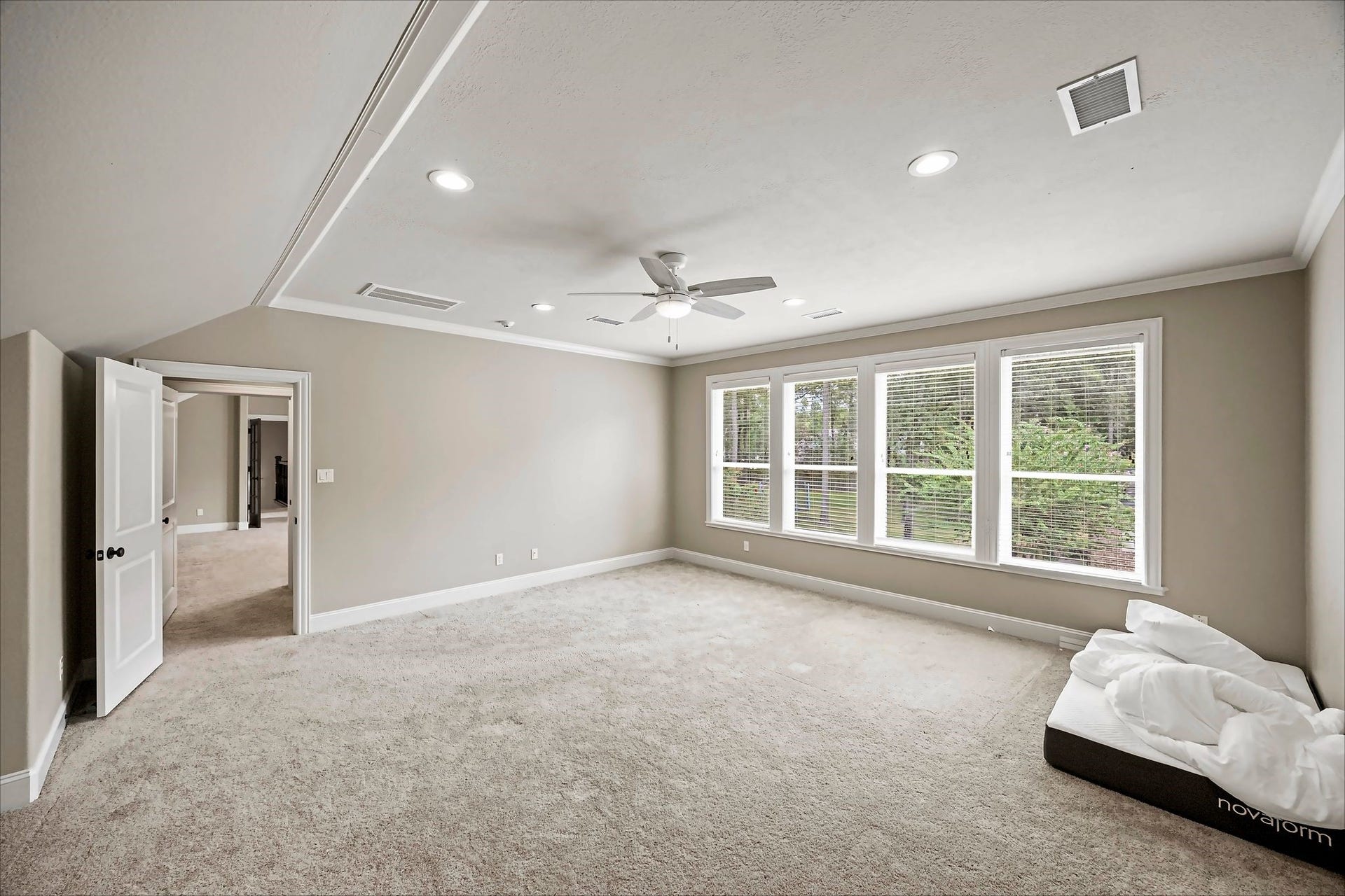 4111 Angling Ln, Spring, TX 77386