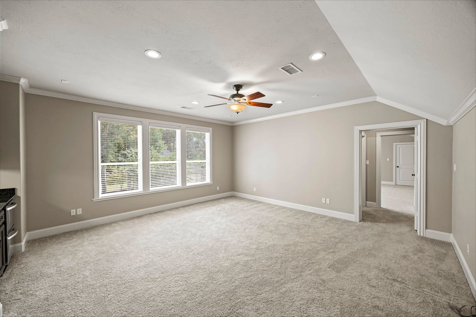4111 Angling Ln, Spring, TX 77386