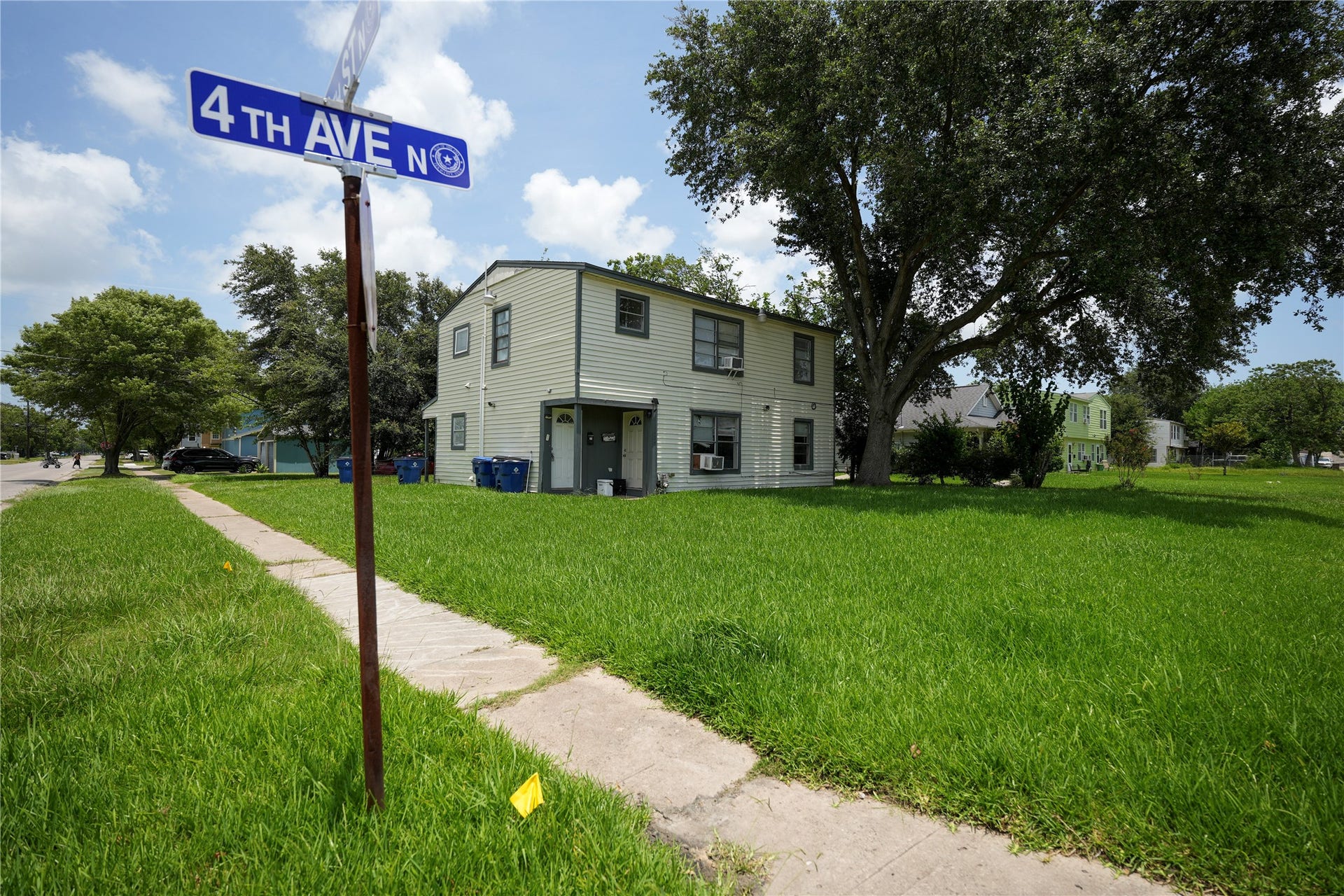 1138 4th Avenue N, Texas City, TX 77590 Street view of the property