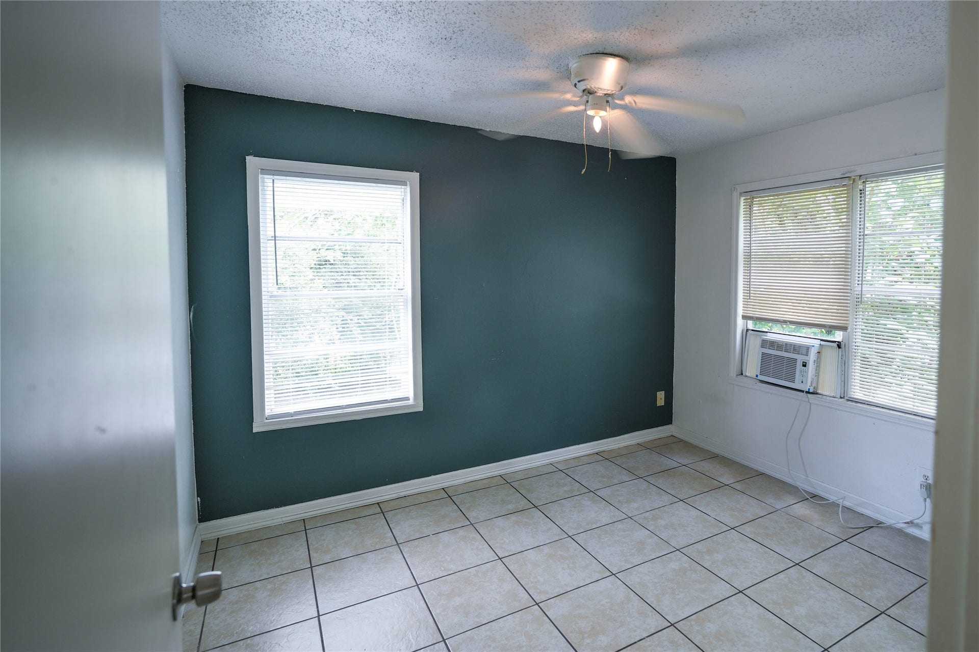 1138 4th Avenue N, Texas City, TX 77590 Bedroom 2