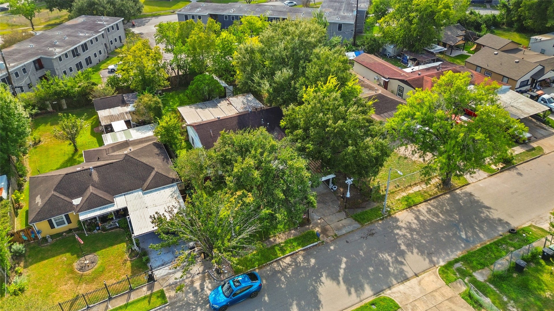 7426 Briefway Street, Houston, TX 77087 7426 Briefway Street, Houston, TX 77087