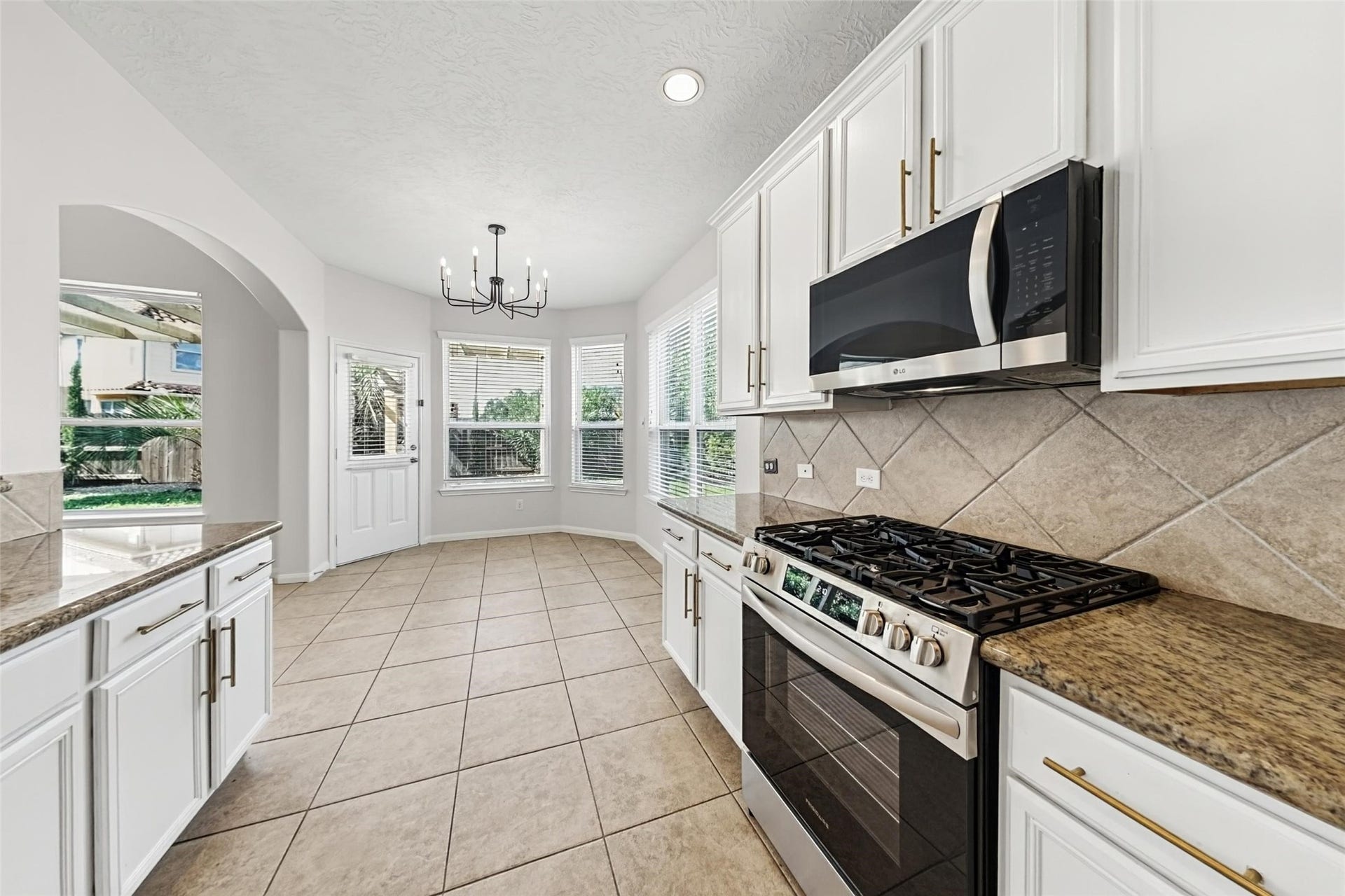 802 Glen Abbey Drive, Katy, TX 77494 802 Glen Abbey Drive, Katy, TX 77494