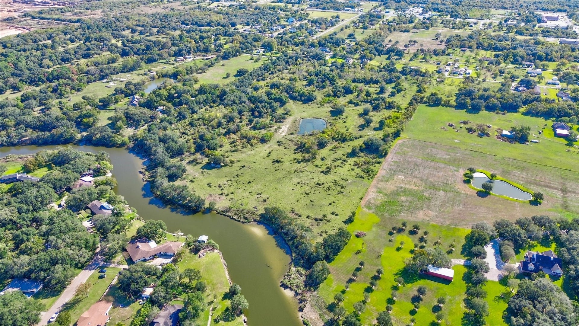 6100 Terrebonne Road, Hitchcock, TX 77563 6100 Terrebonne Road, Hitchcock, TX 77563