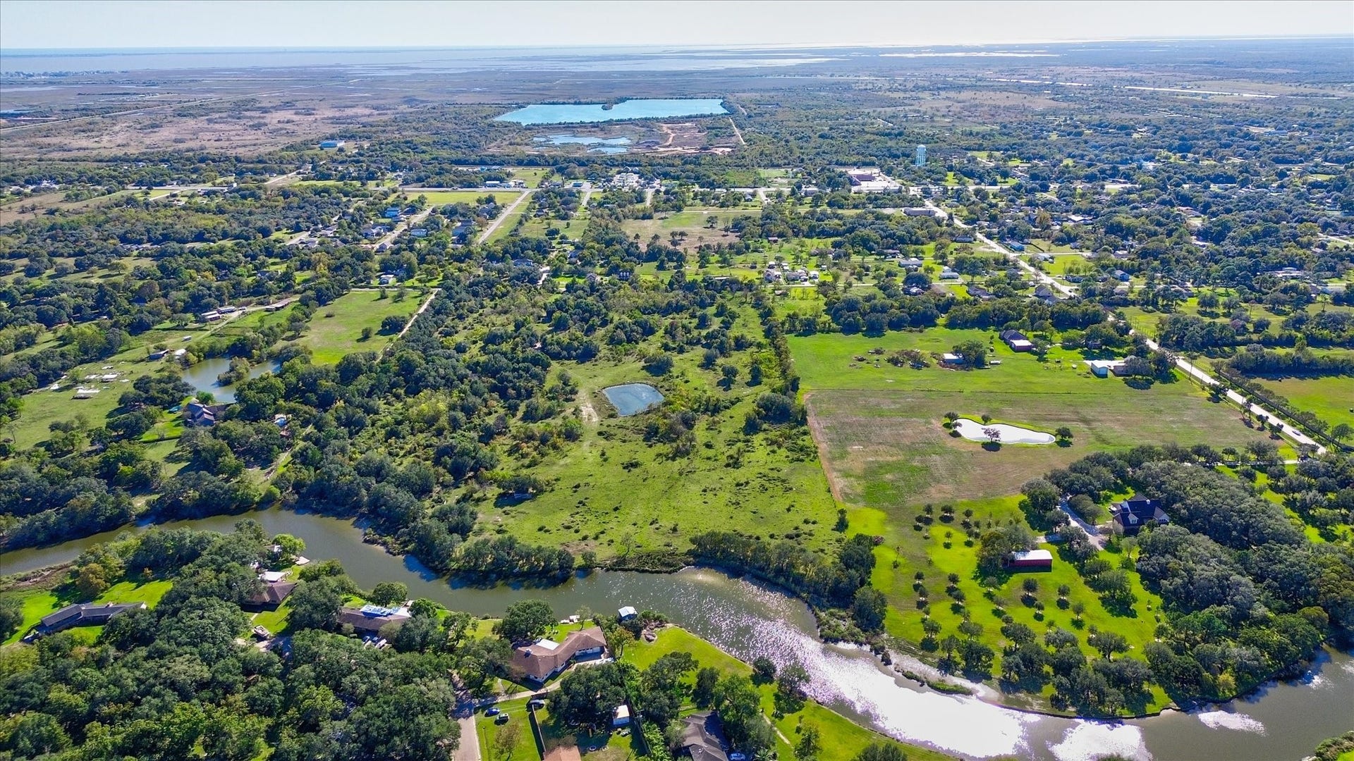 6100 Terrebonne Road, Hitchcock, TX 77563 6100 Terrebonne Road, Hitchcock, TX 77563