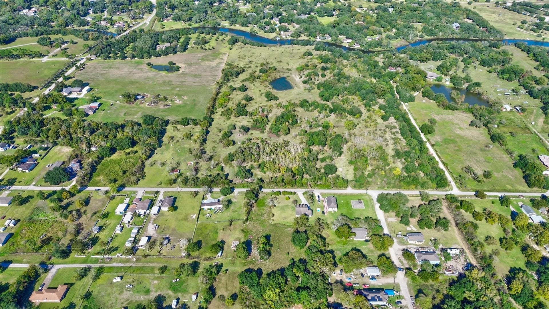 6100 Terrebonne Road, Hitchcock, TX 77563 6100 Terrebonne Road, Hitchcock, TX 77563