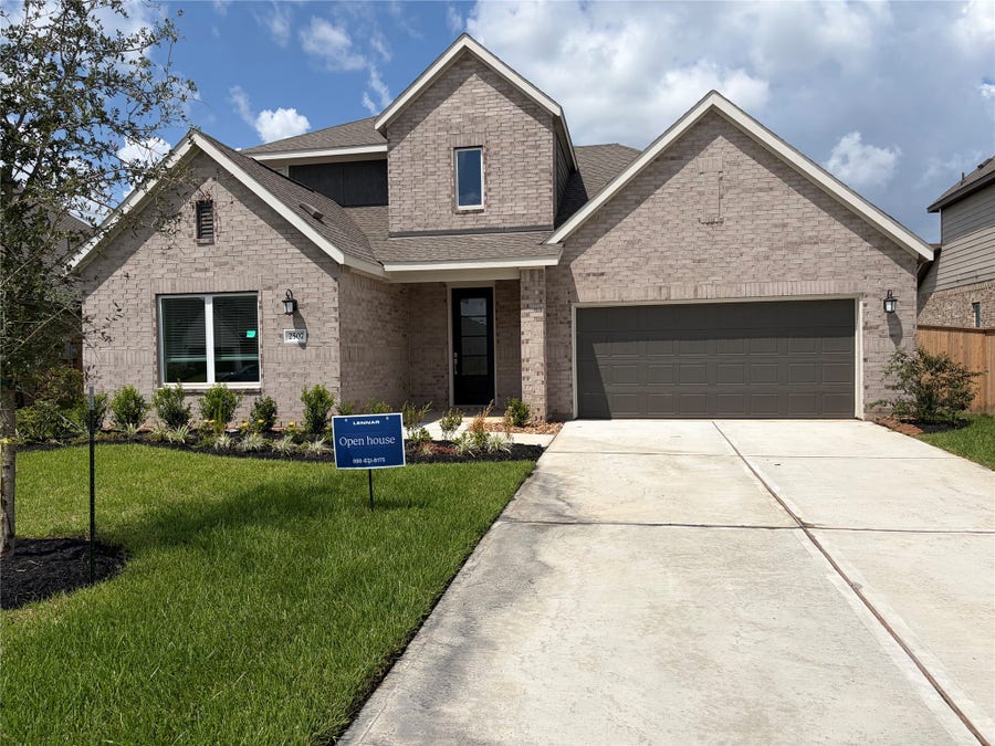 Property photo for 2507 Pine Bluff Drive, Rosenberg, TX