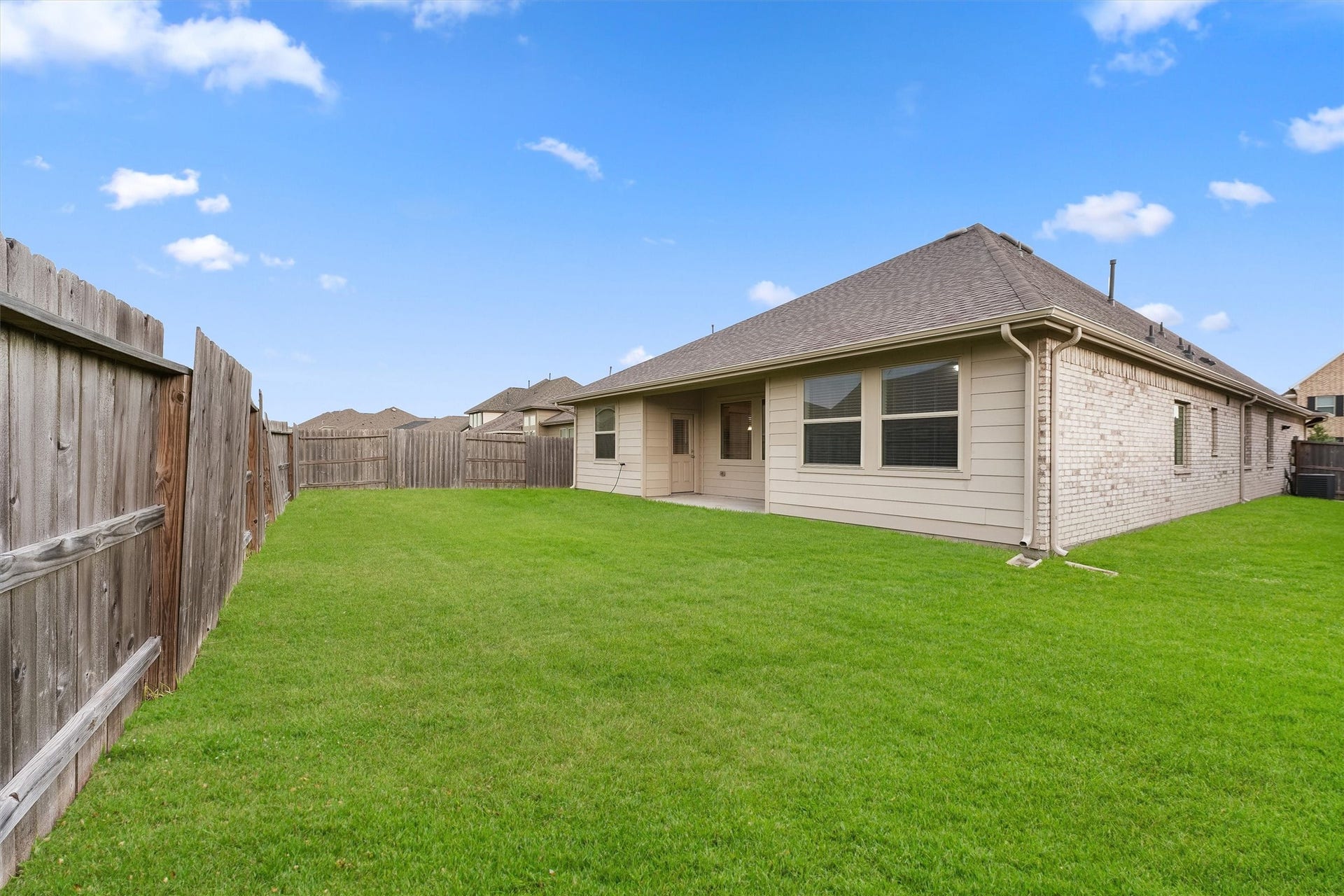15303 Ordie Run Drive, Humble, TX 77346 15303 Ordie Run Drive, Humble, TX 77346