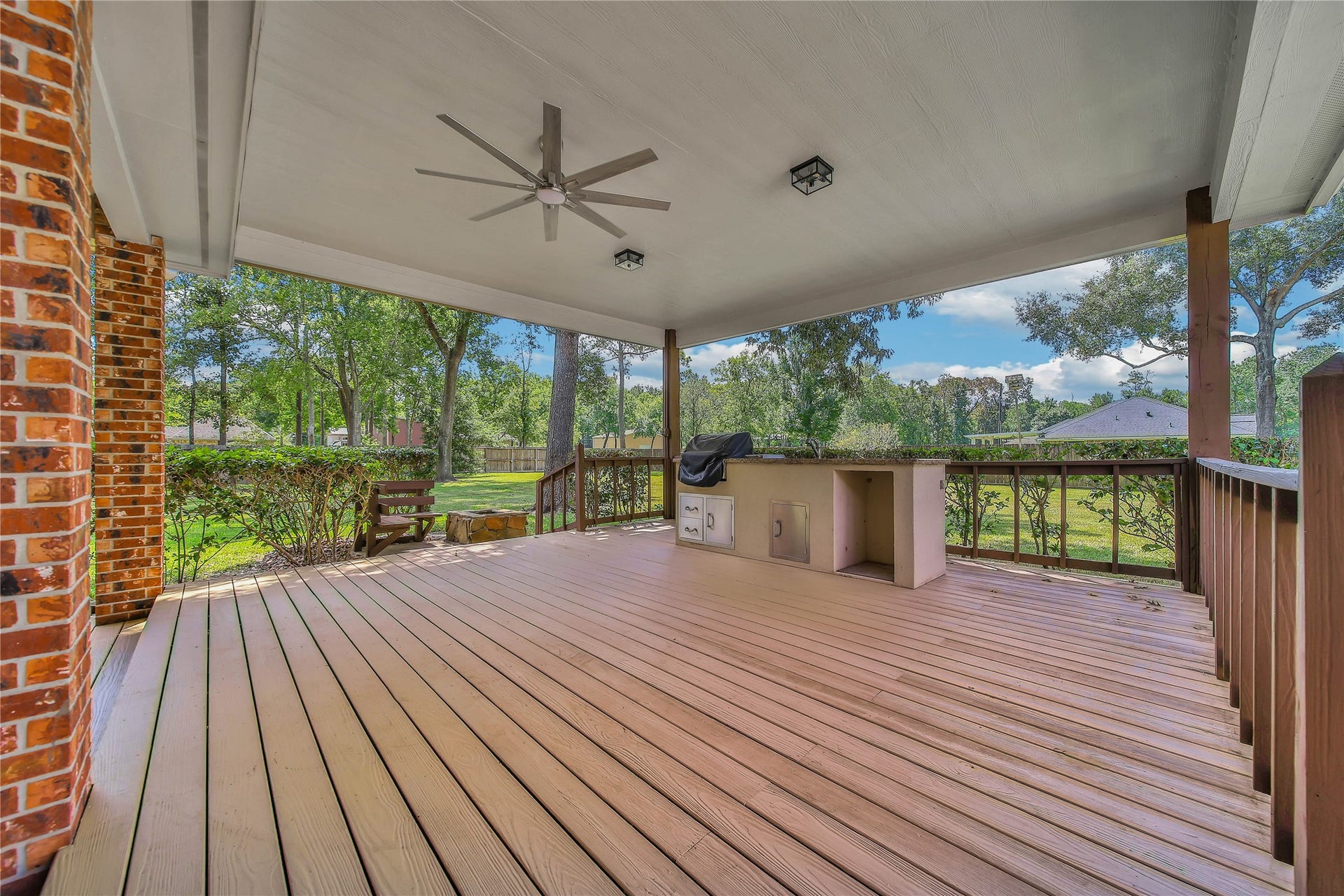 1125 W Stroker Road, #1125, Crosby, TX 77532 Large covered area with built in pit and sink.