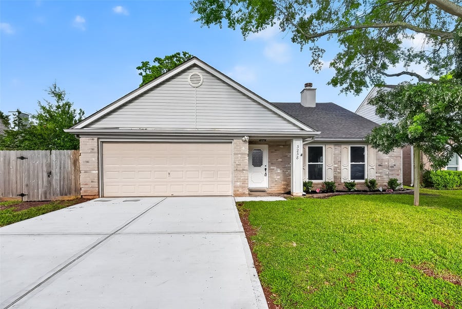 Property photo for 3238 E Rangecrest Place, Sugar Land, TX