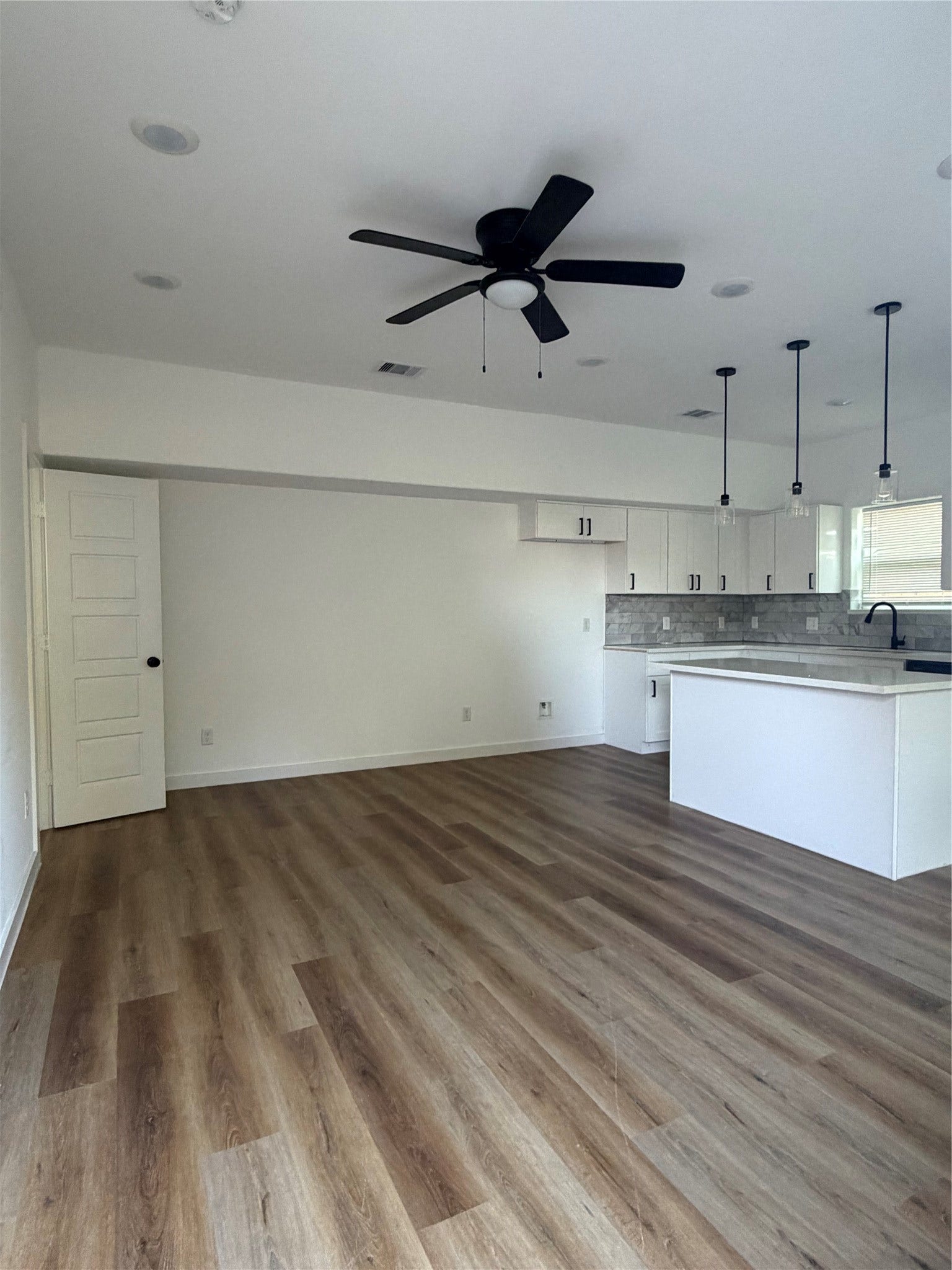8019 Birmingham Street, #B, Houston, TX 77028 8019 Birmingham Street, #B, Houston, TX 77028