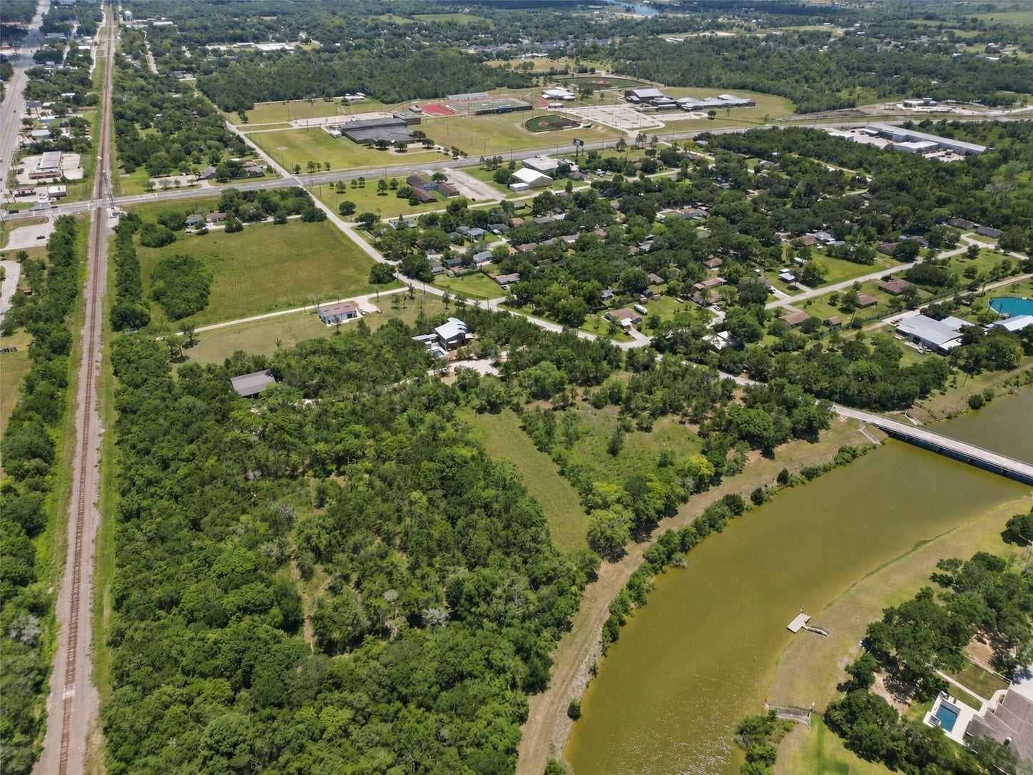 9204 Neville Road, Hitchcock, TX 77563 9204 Neville Road, Hitchcock, TX 77563