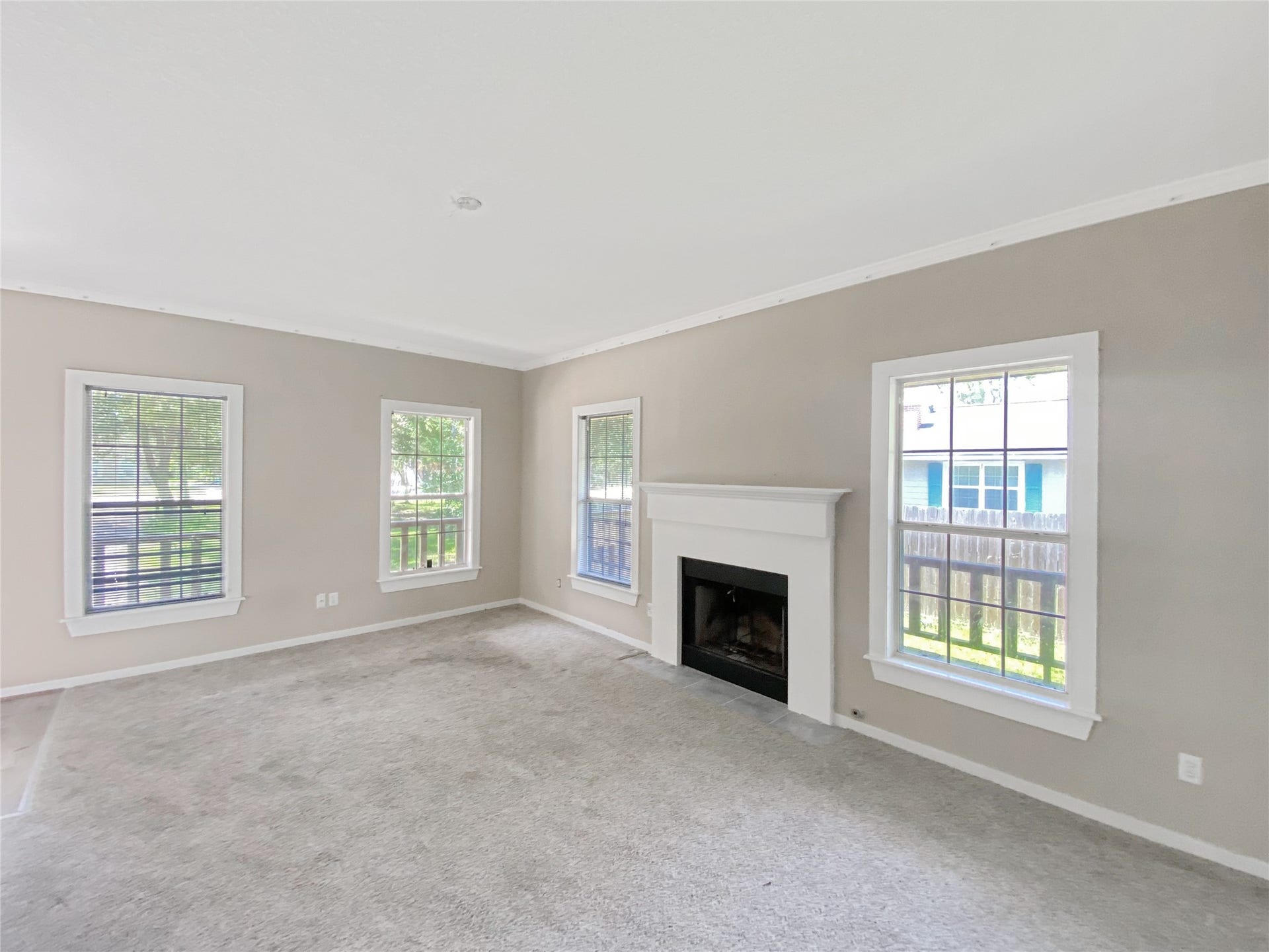 3367 Prairie Drive, Dickinson, TX 77539 3367 Prairie Drive, Dickinson, TX 77539