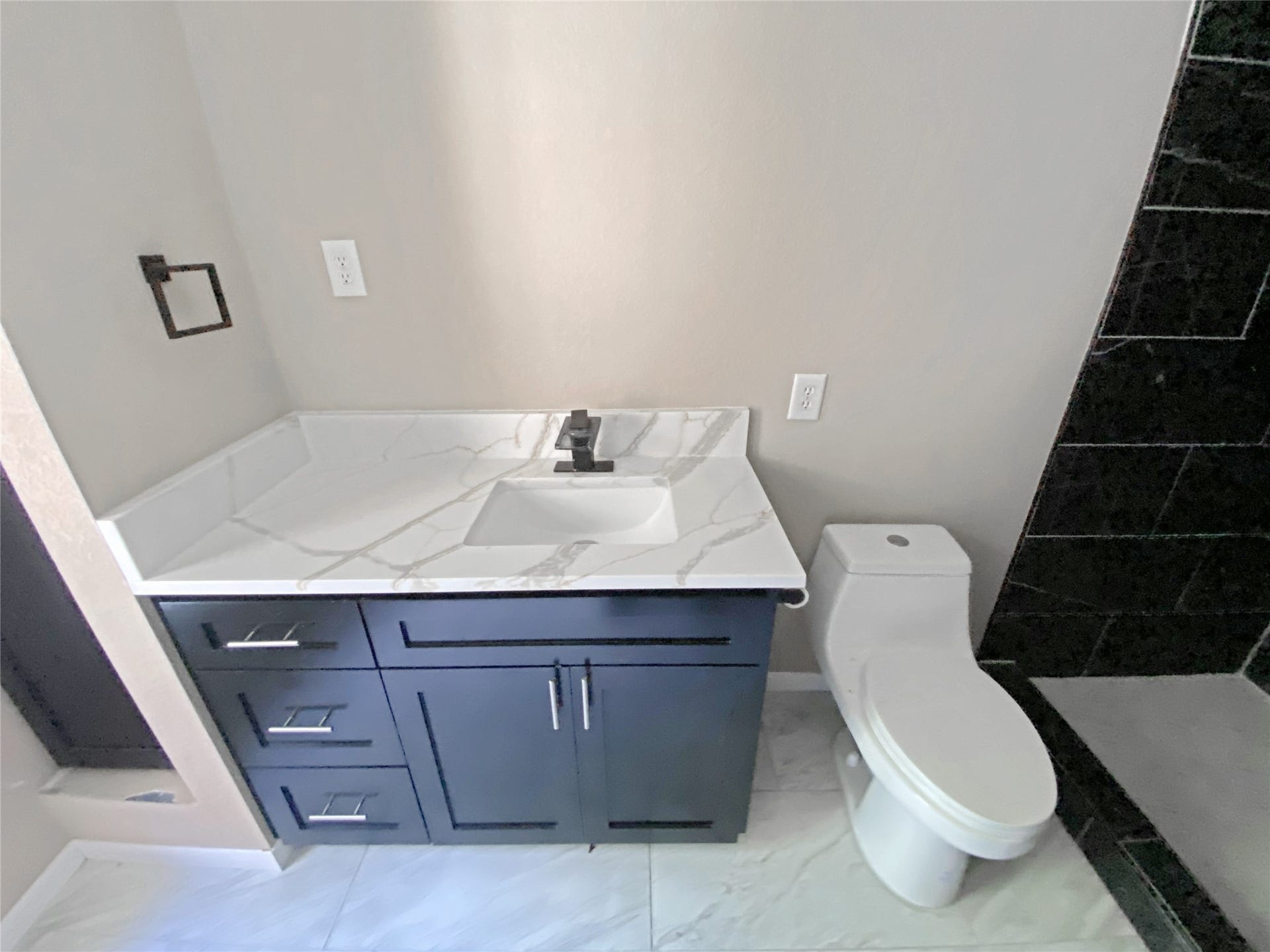 3367 Prairie Drive, Dickinson, TX 77539 3367 Prairie Drive, Dickinson, TX 77539