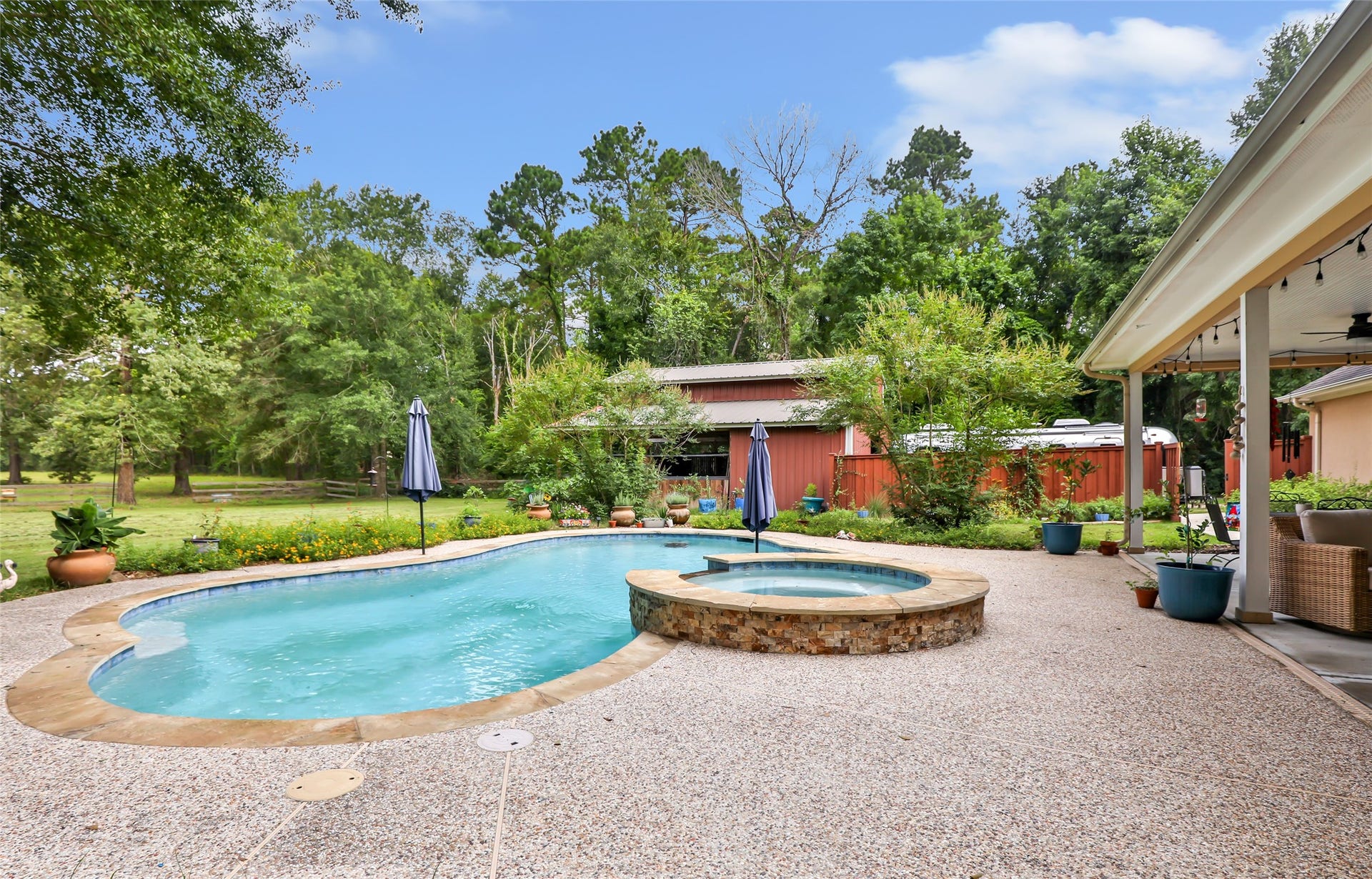 17207 Horseshoe Way, New Caney, TX 77357 17207 Horseshoe Way, New Caney, TX 77357