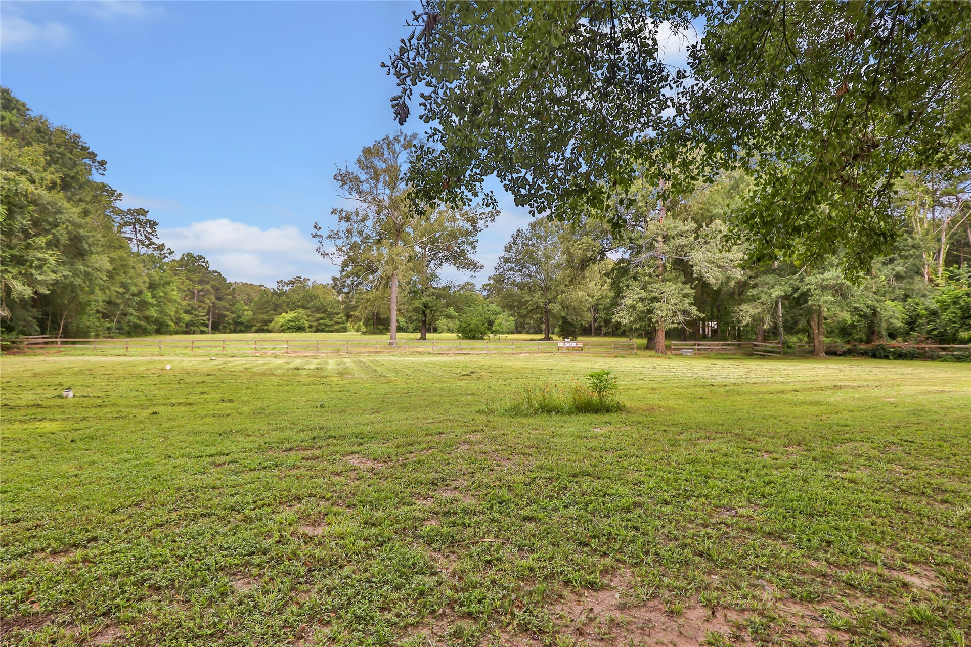 17207 Horseshoe Way, New Caney, TX 77357 17207 Horseshoe Way, New Caney, TX 77357