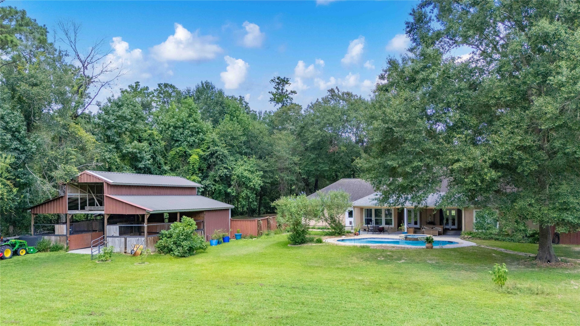 17207 Horseshoe Way, New Caney, TX 77357 17207 Horseshoe Way, New Caney, TX 77357