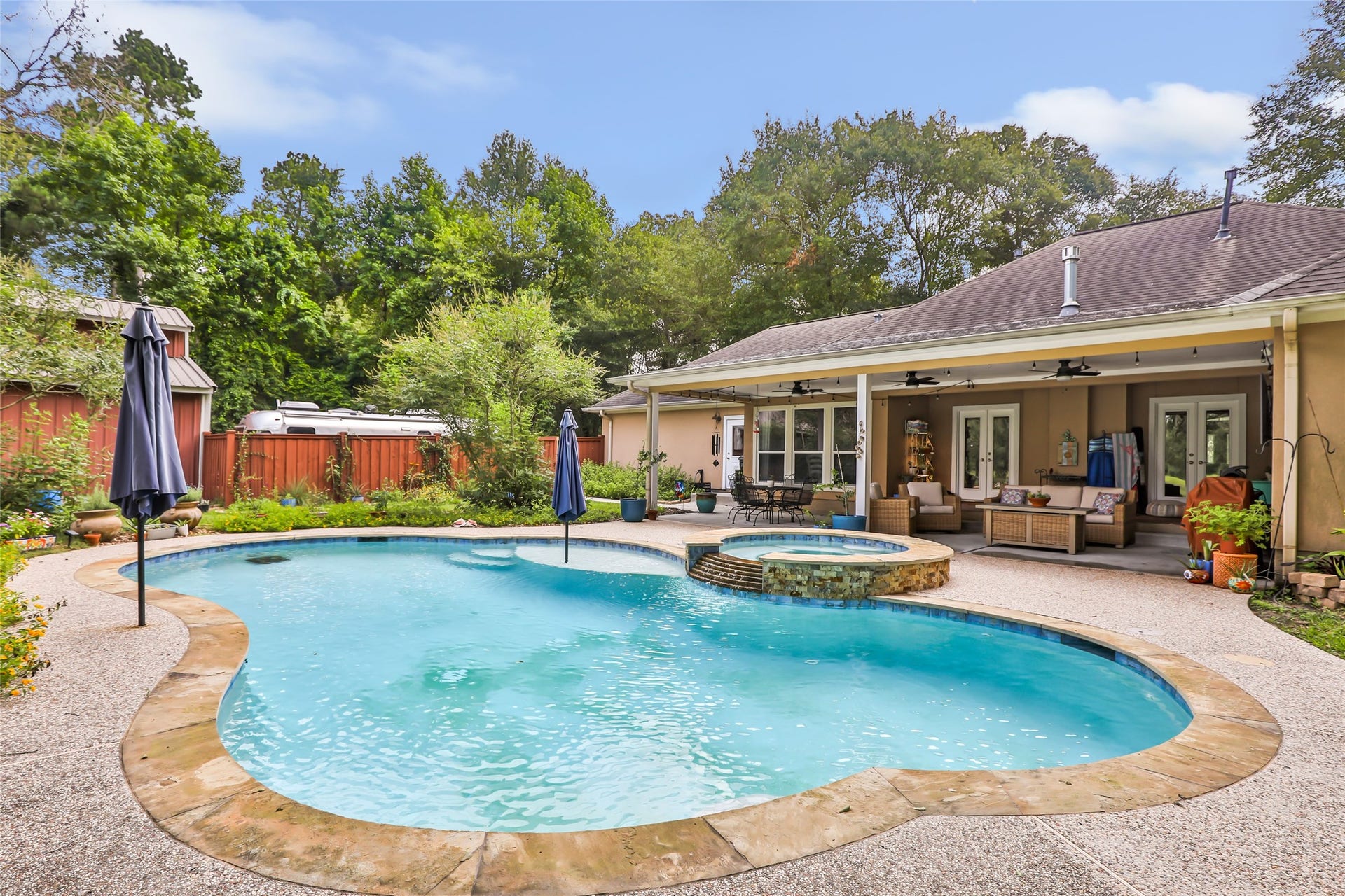 17207 Horseshoe Way, New Caney, TX 77357 17207 Horseshoe Way, New Caney, TX 77357