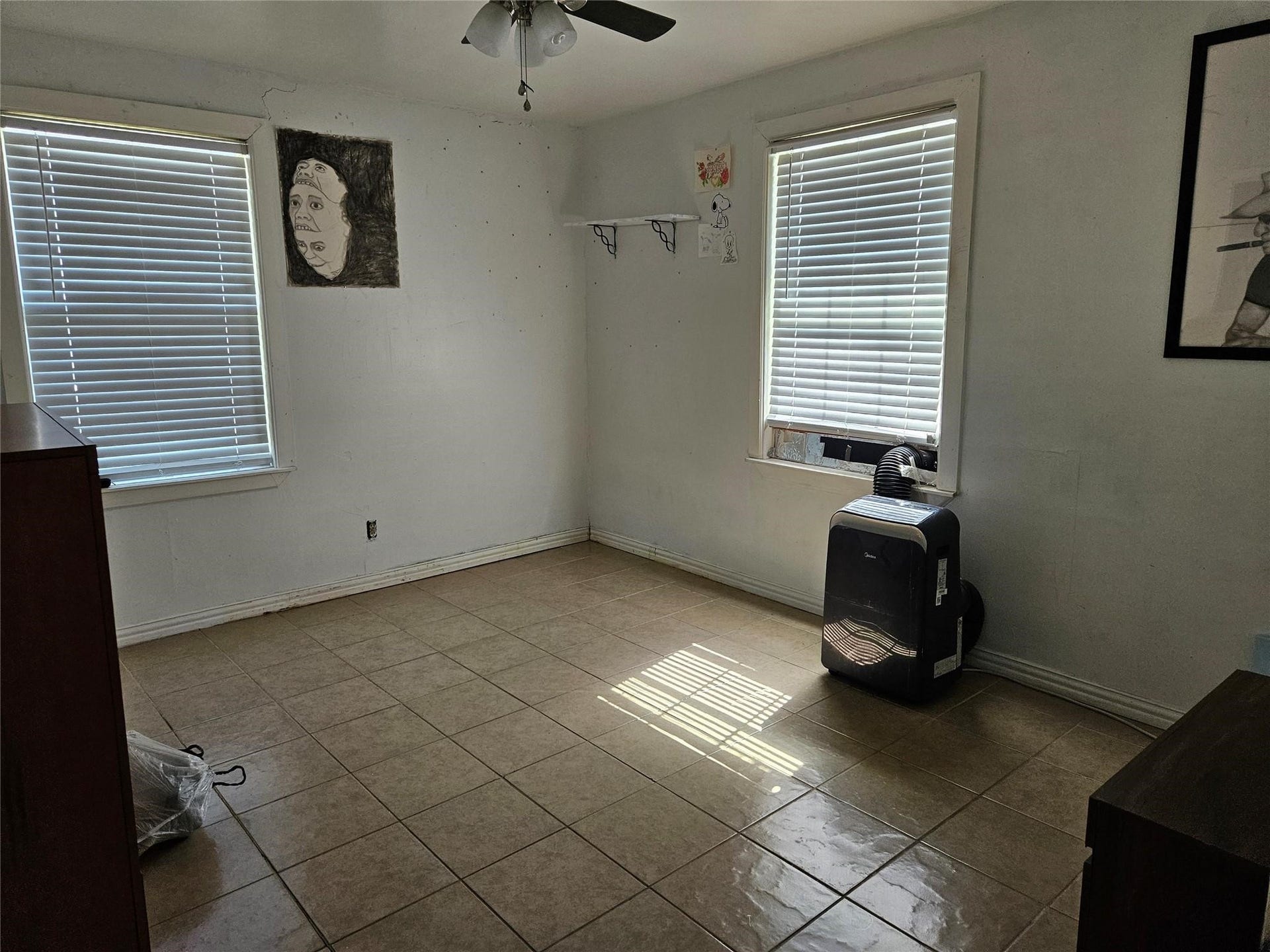 121 Norview Drive, Houston, TX 77022 121 Norview Drive, Houston, TX 77022