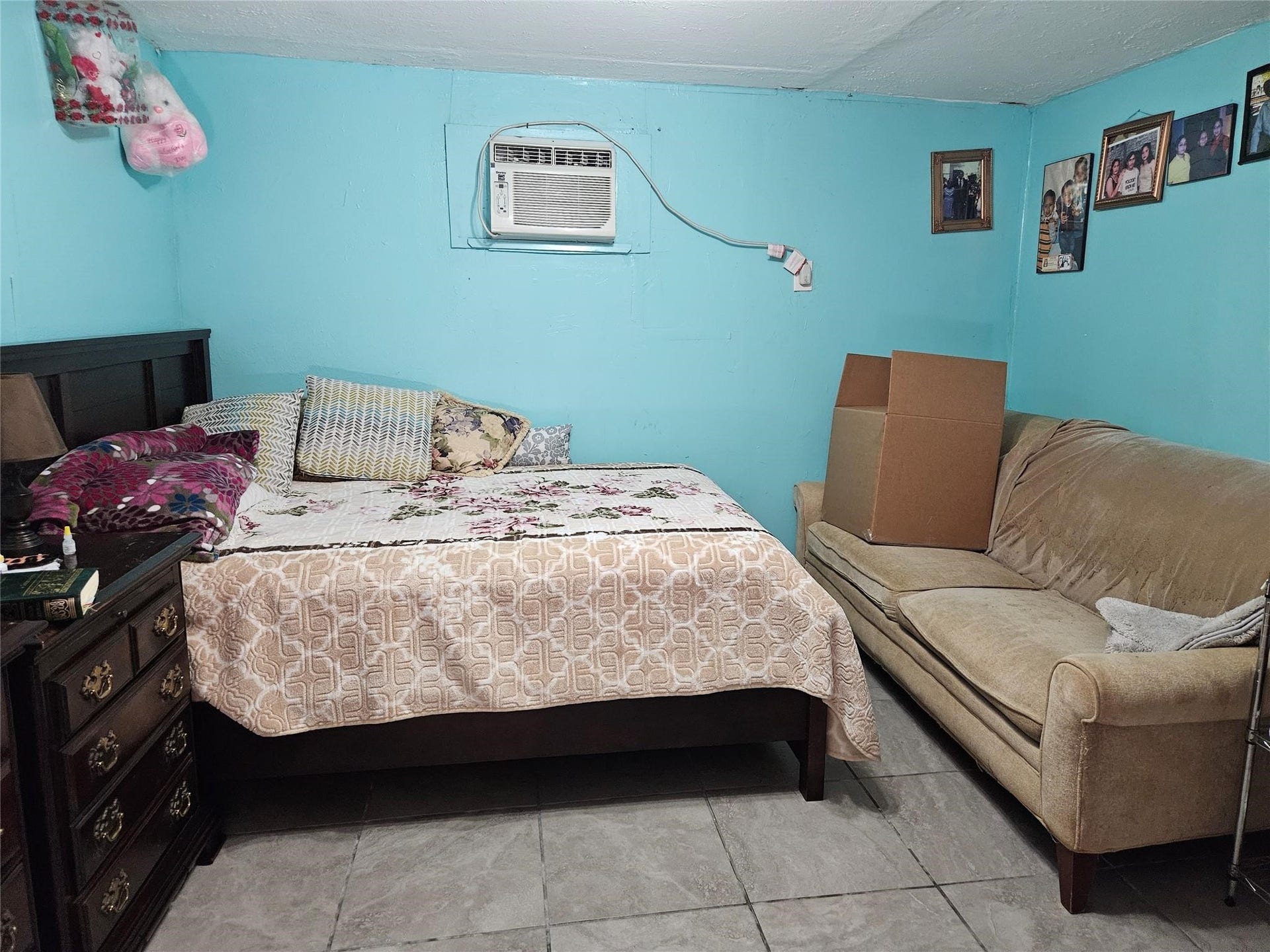 121 Norview Drive, Houston, TX 77022 121 Norview Drive, Houston, TX 77022