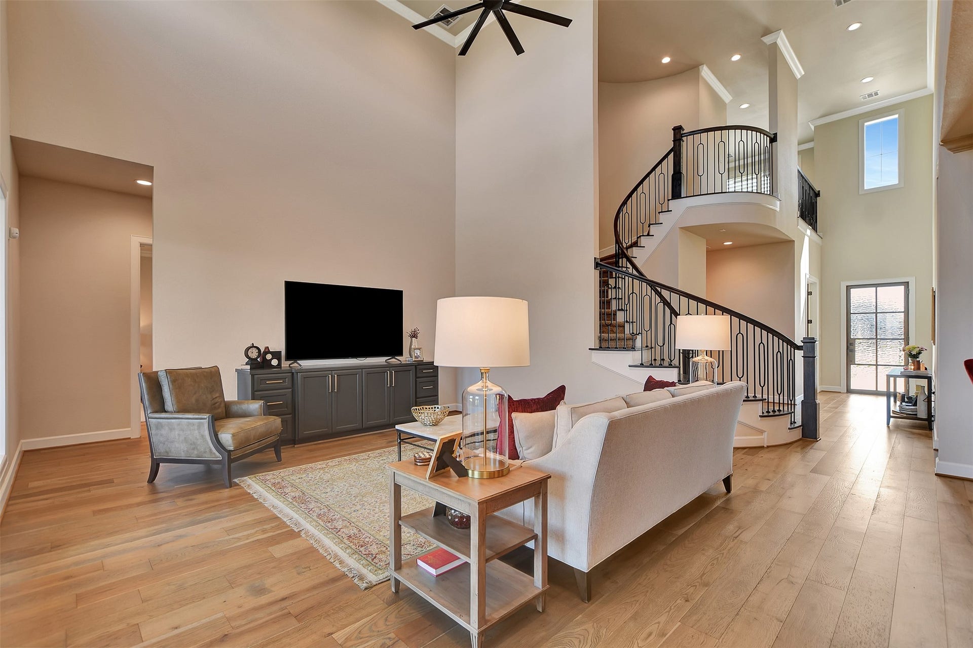 1746 Spring View, Friendswood, TX 77546 1746 Spring View, Friendswood, TX 77546