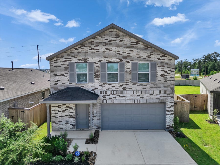 Property photo for 31404 Pratola Serra Cir, Huffman, TX