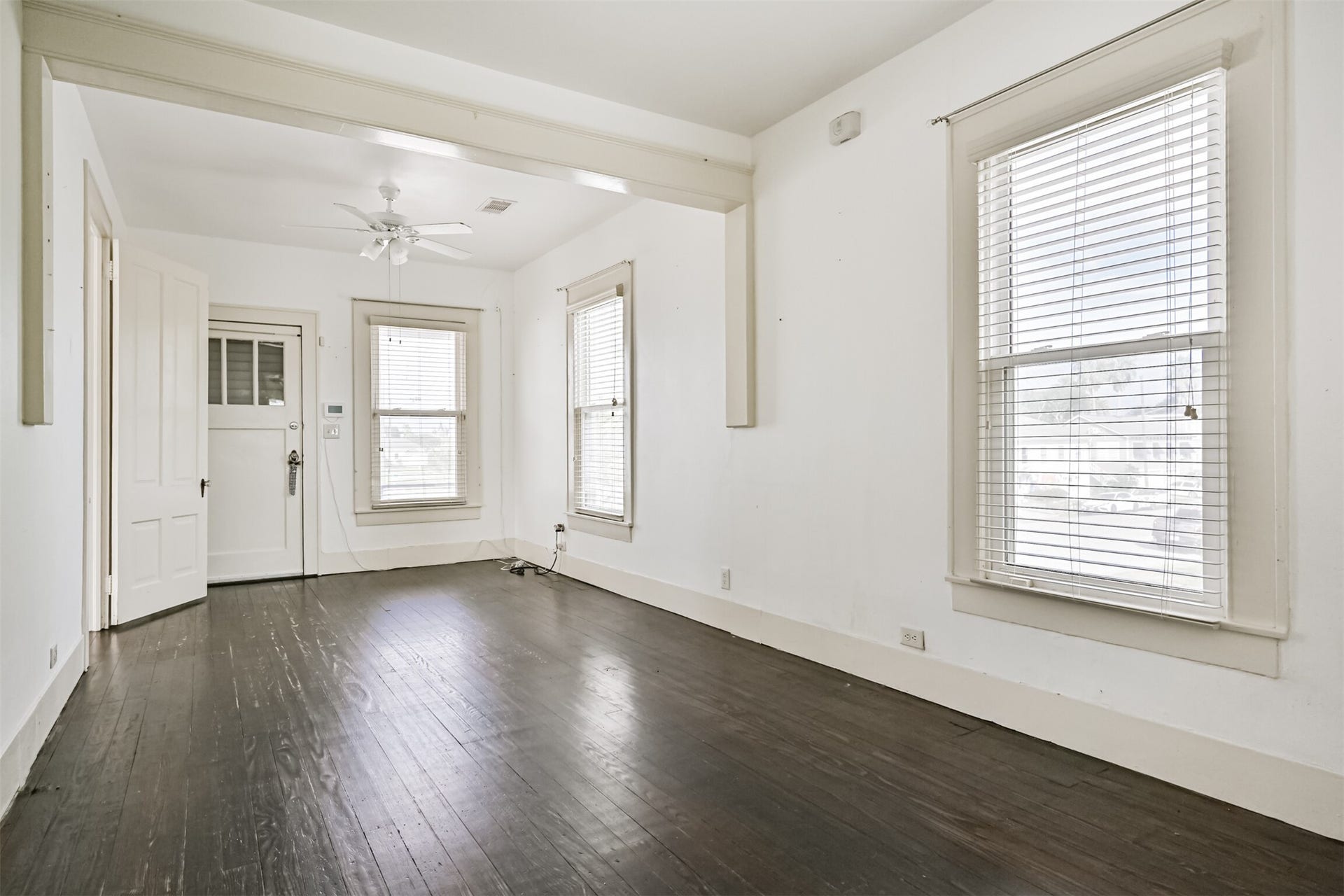 1102 9th Street, Galveston, TX 77550 1102 9th Street, Galveston, TX 77550