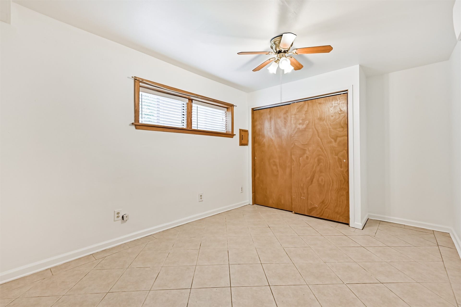 1102 9th Street, Galveston, TX 77550 1102 9th Street, Galveston, TX 77550