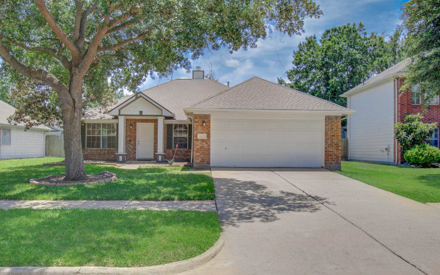 Property photo for 18523 Dennington Drive, Katy, TX