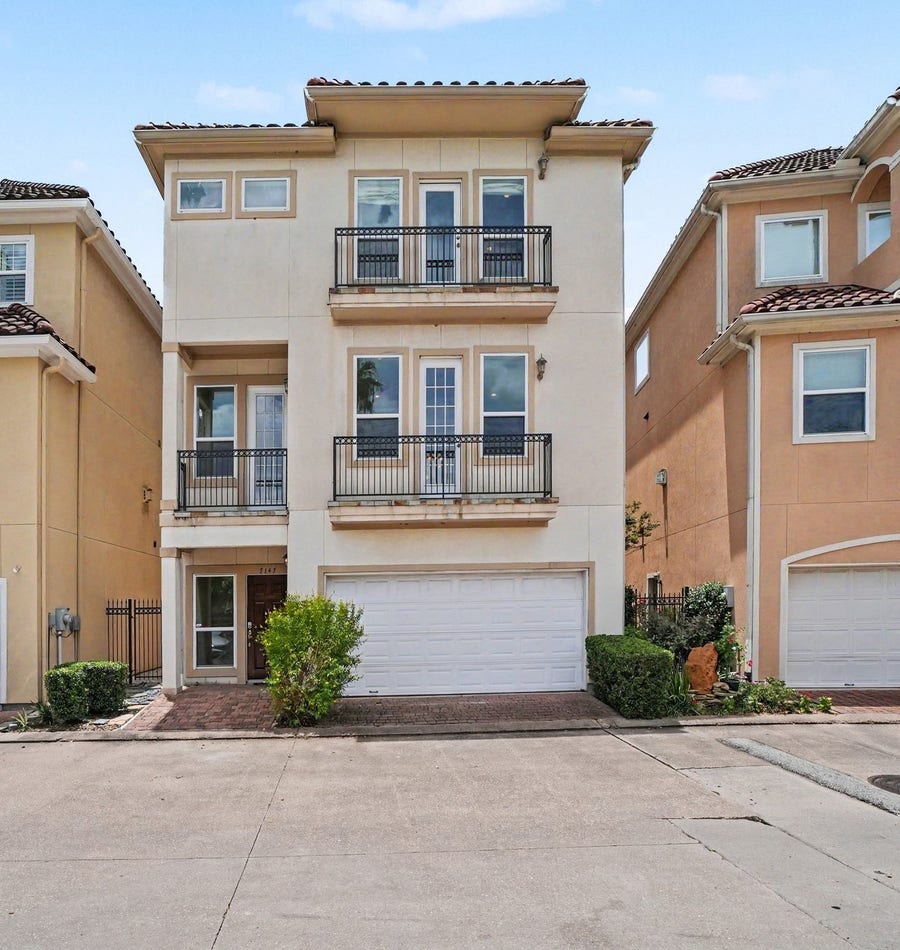 Property photo for 7147 Windwater Lagoon, Houston, TX