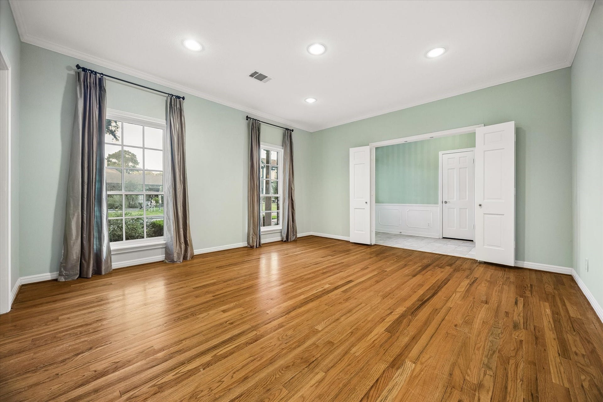 6235 Sugar Hill Drive, Houston, TX 77057 6235 Sugar Hill Drive, Houston, TX 77057