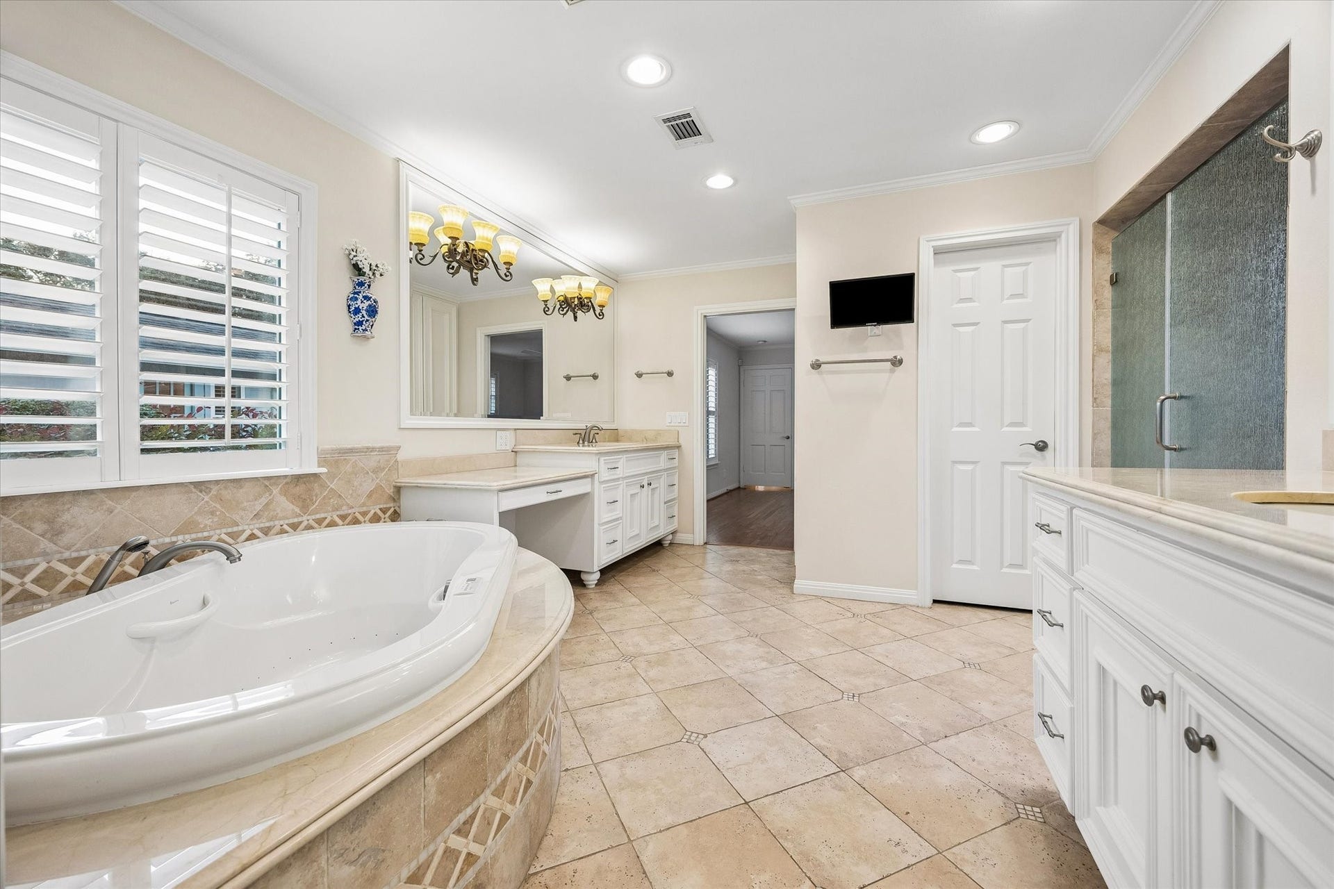 6235 Sugar Hill Drive, Houston, TX 77057 6235 Sugar Hill Drive, Houston, TX 77057