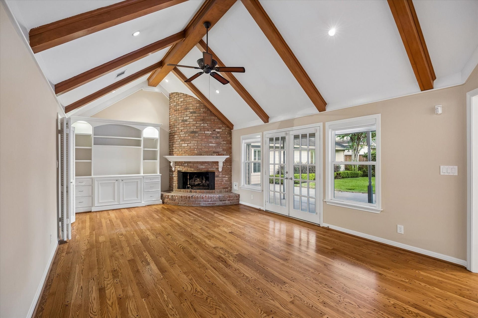 6235 Sugar Hill Drive, Houston, TX 77057 6235 Sugar Hill Drive, Houston, TX 77057